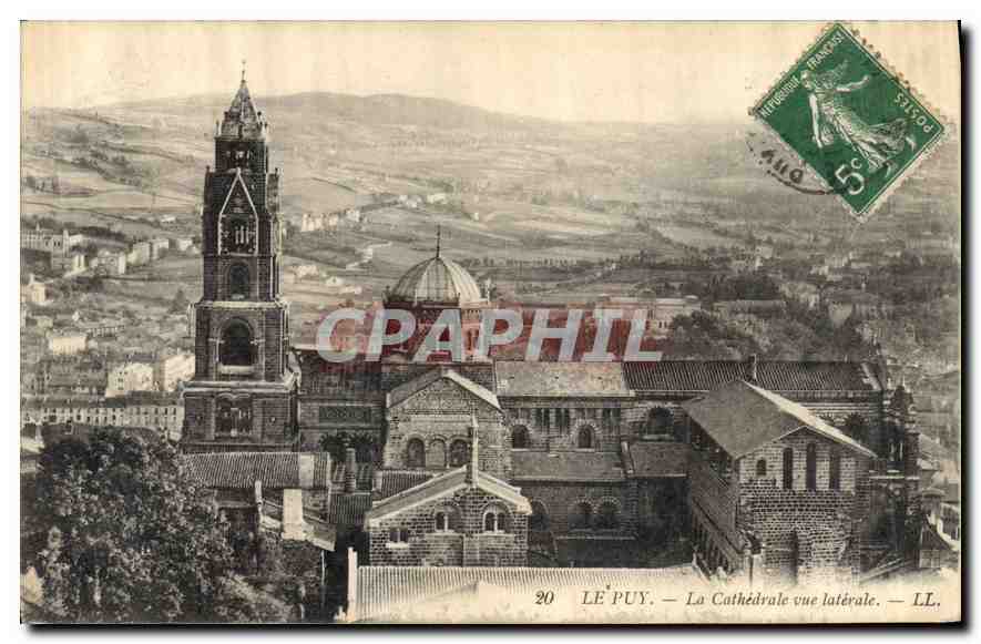 CPA Le Puy La Cathedrale vue laterale 