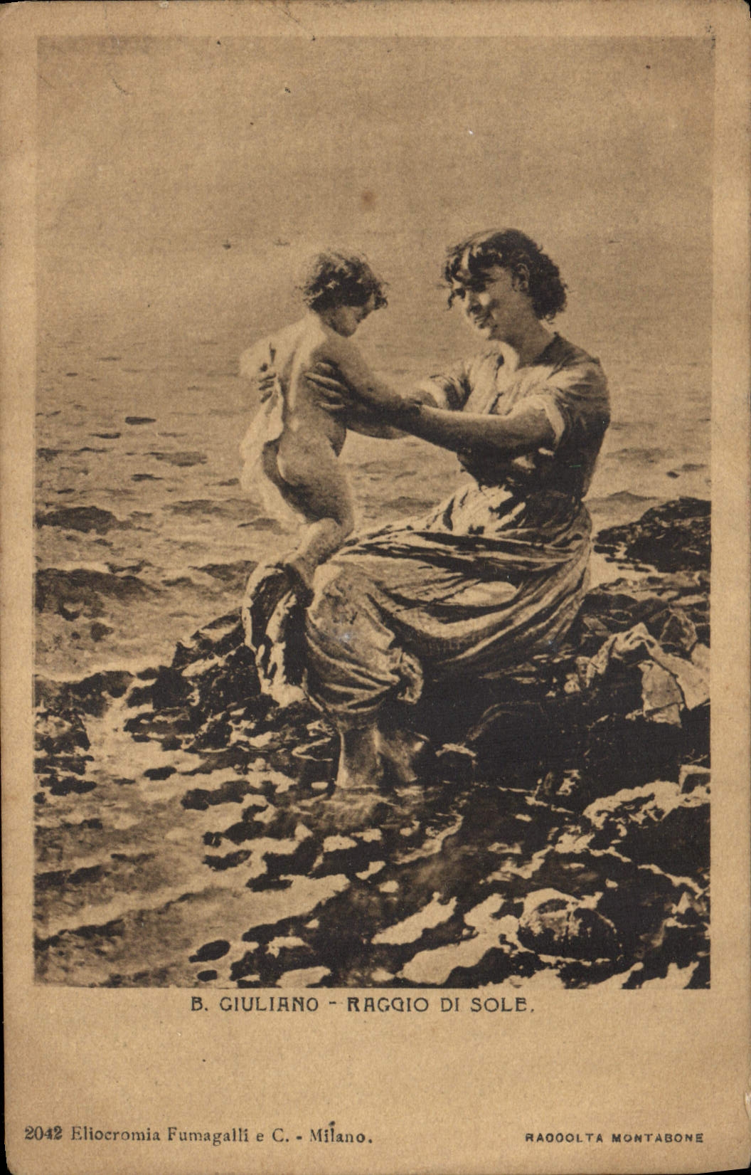 Femme et enfant au bord de la mer — B. Giuliano - Raggio di Sole — Eliocromia Fumagalli e C. Milano, n° 2042