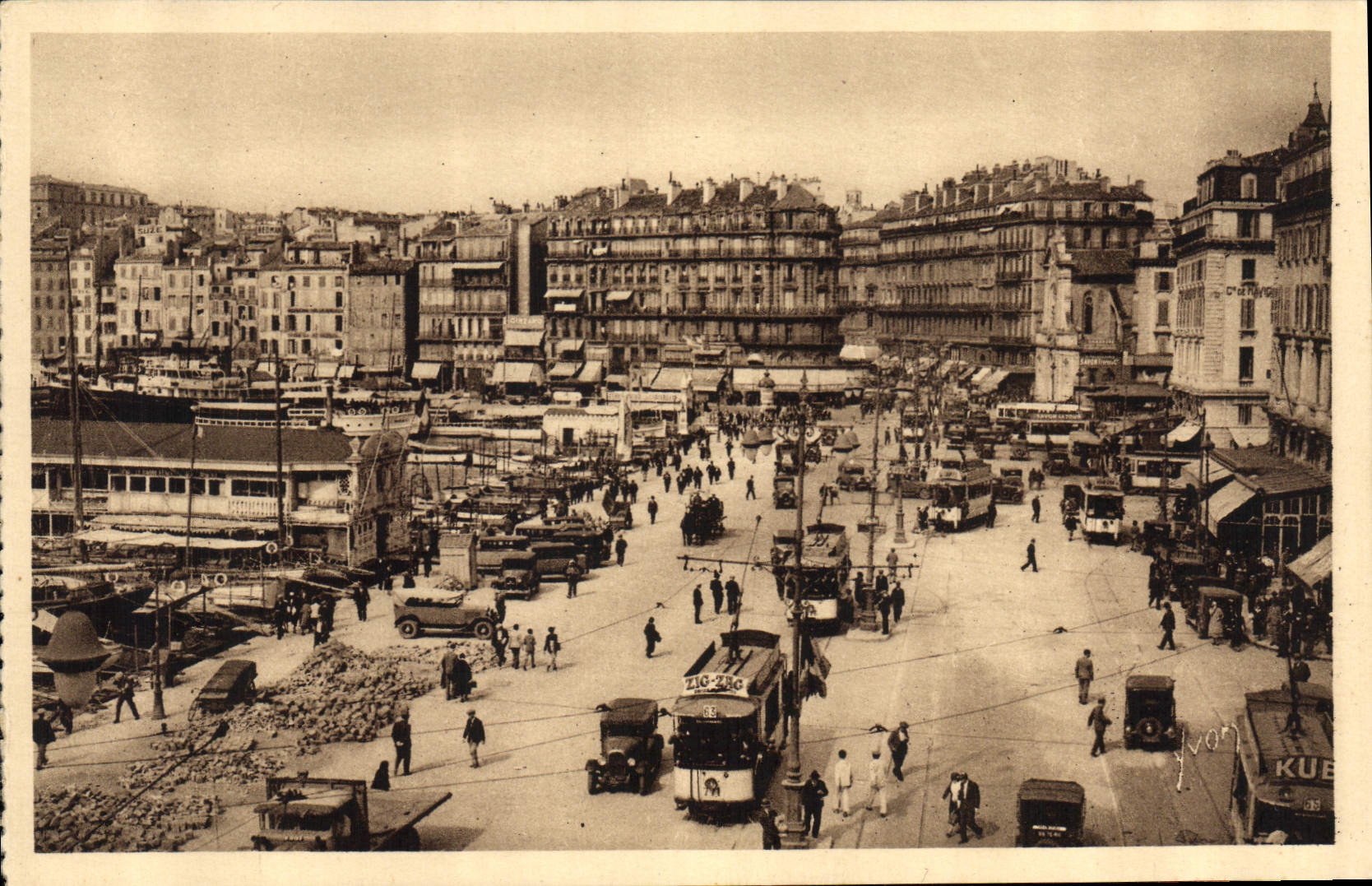 CPA Marseille B du R Quai des Belges 