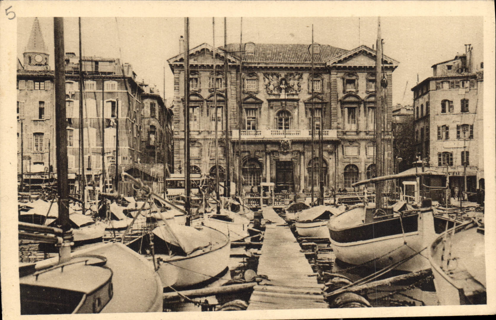 Marseille — L'Hôtel de Ville et Cale des Barques — Cartes 'La Cigogne', n°38