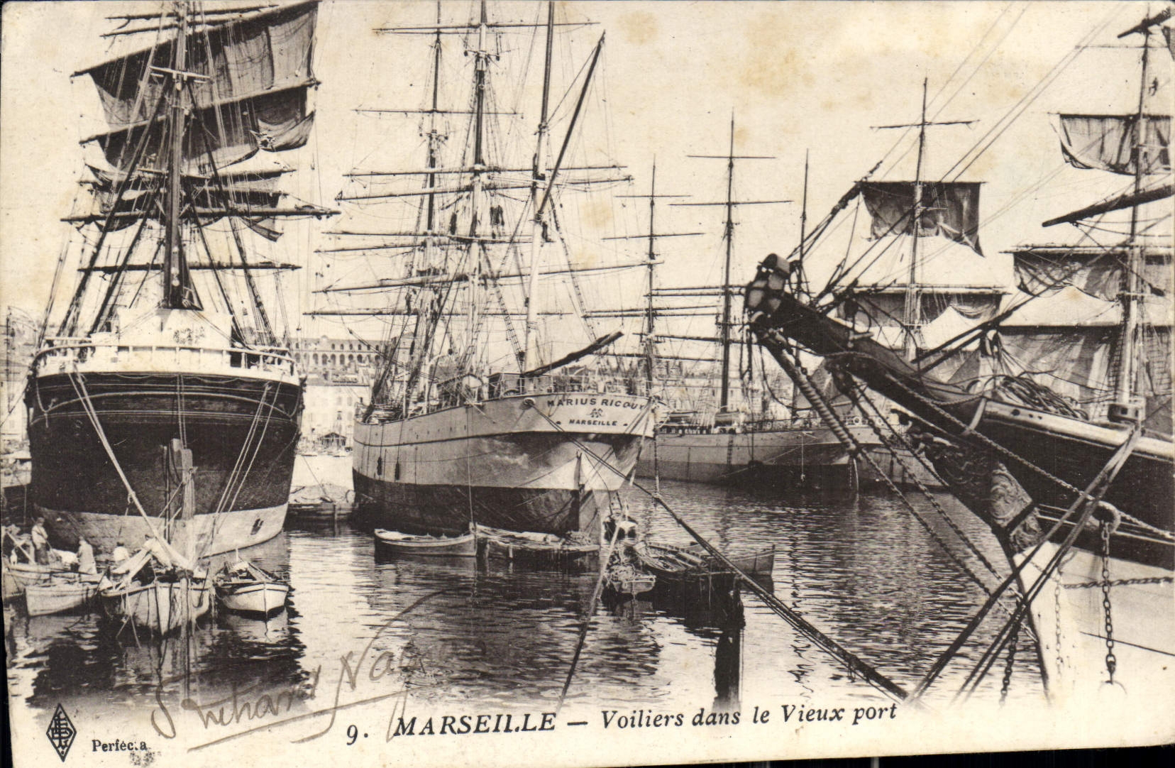 CPA Marseille Voiliers dans le Vieux Port Bateaux
