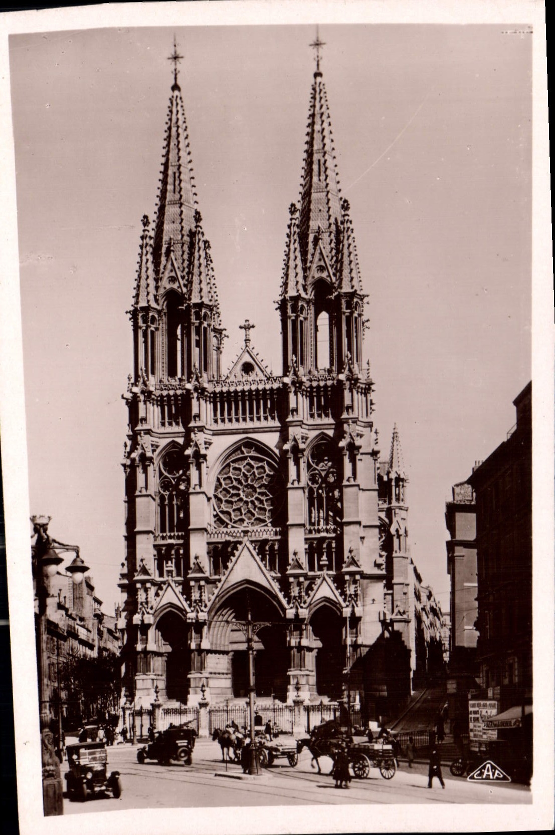 Die Kirche Saint-Vincent de Paul — Marseille — A.P. Straßburg