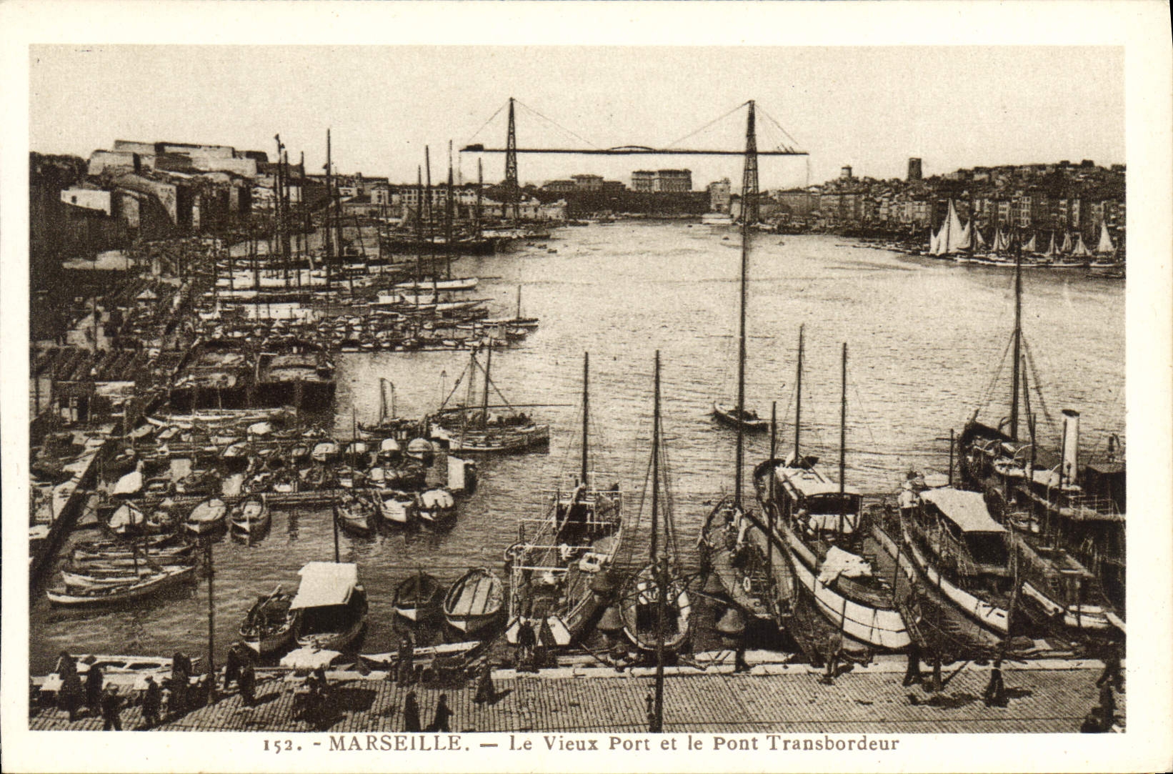 CPA Marseille Le Vieux Port et le Pont Transbordeur 