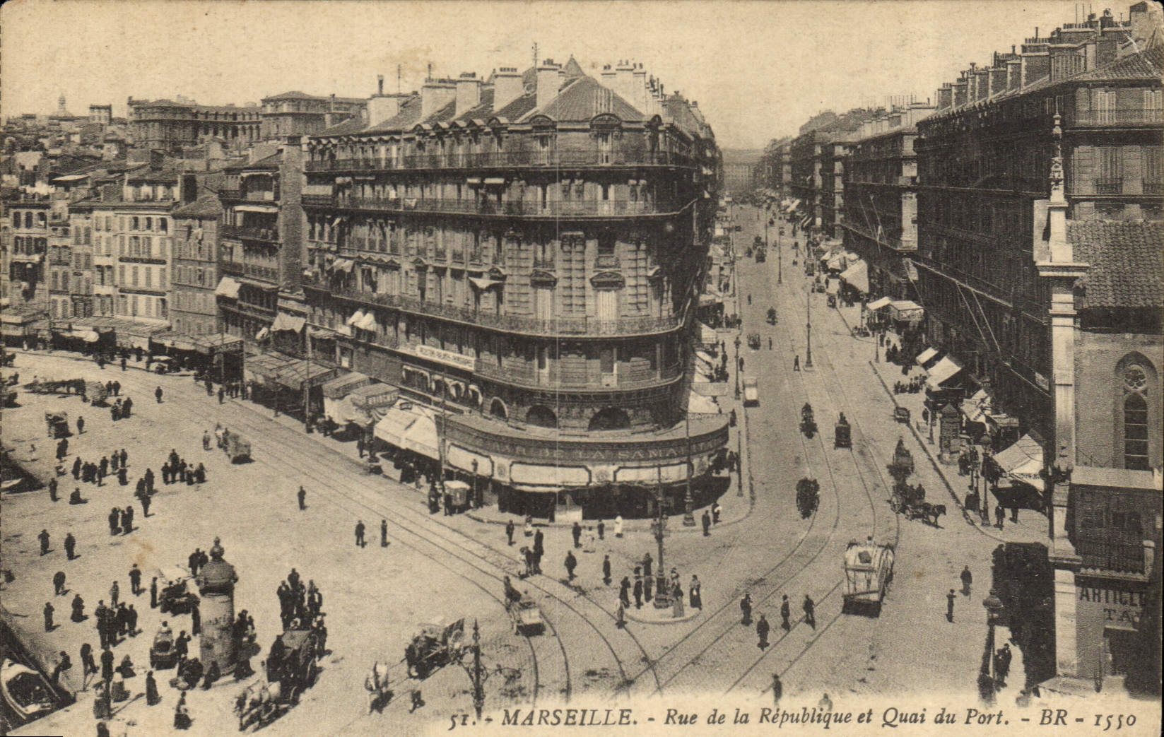 CPA Marseille Rue de la Republique et Quai du Port 
