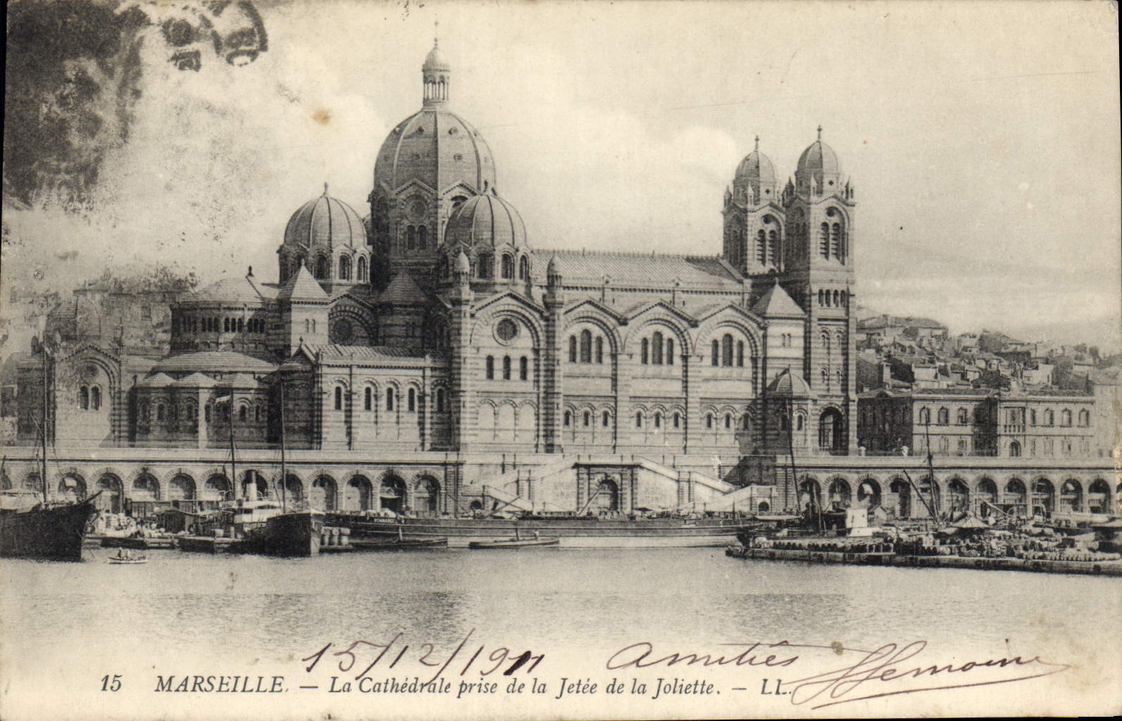 CPA Marseille La Cathedrale prise de la Jetee de la Joliette 