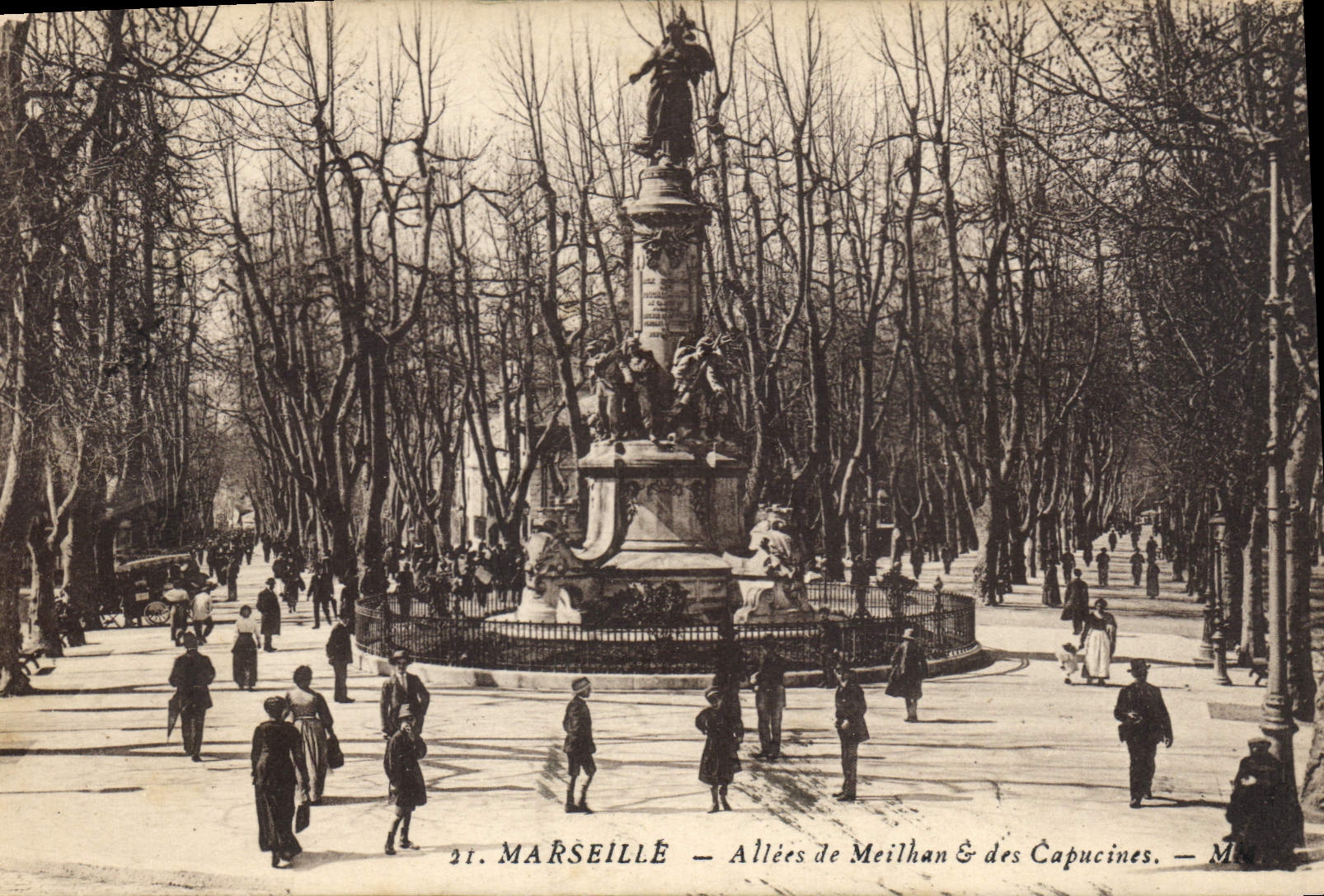 Marseille — Allées de Meilhan & des Capucines — Monument central