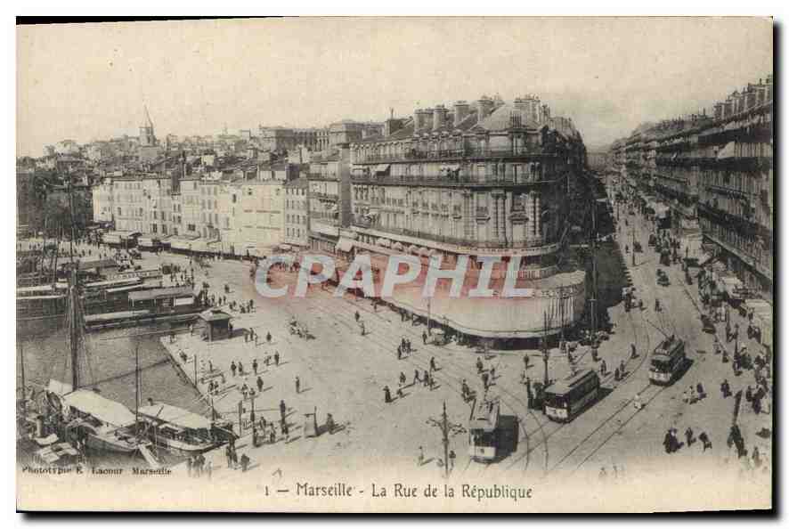 CPA Marseille La Rue de la Republique 
