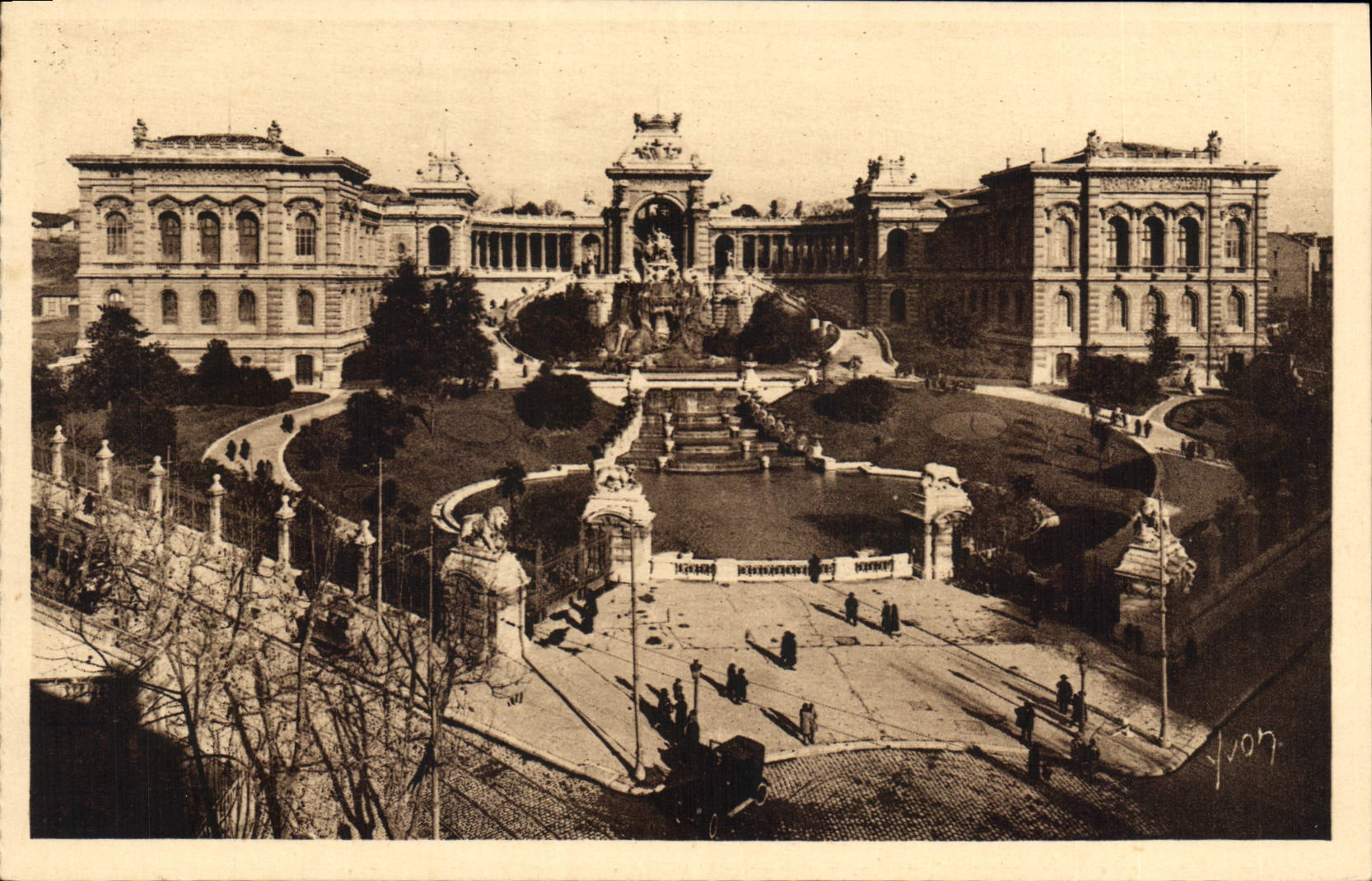 Le Palais Longchamp — Marseille (B.-du-R.) — Éditions d'Art Yvon, Paris