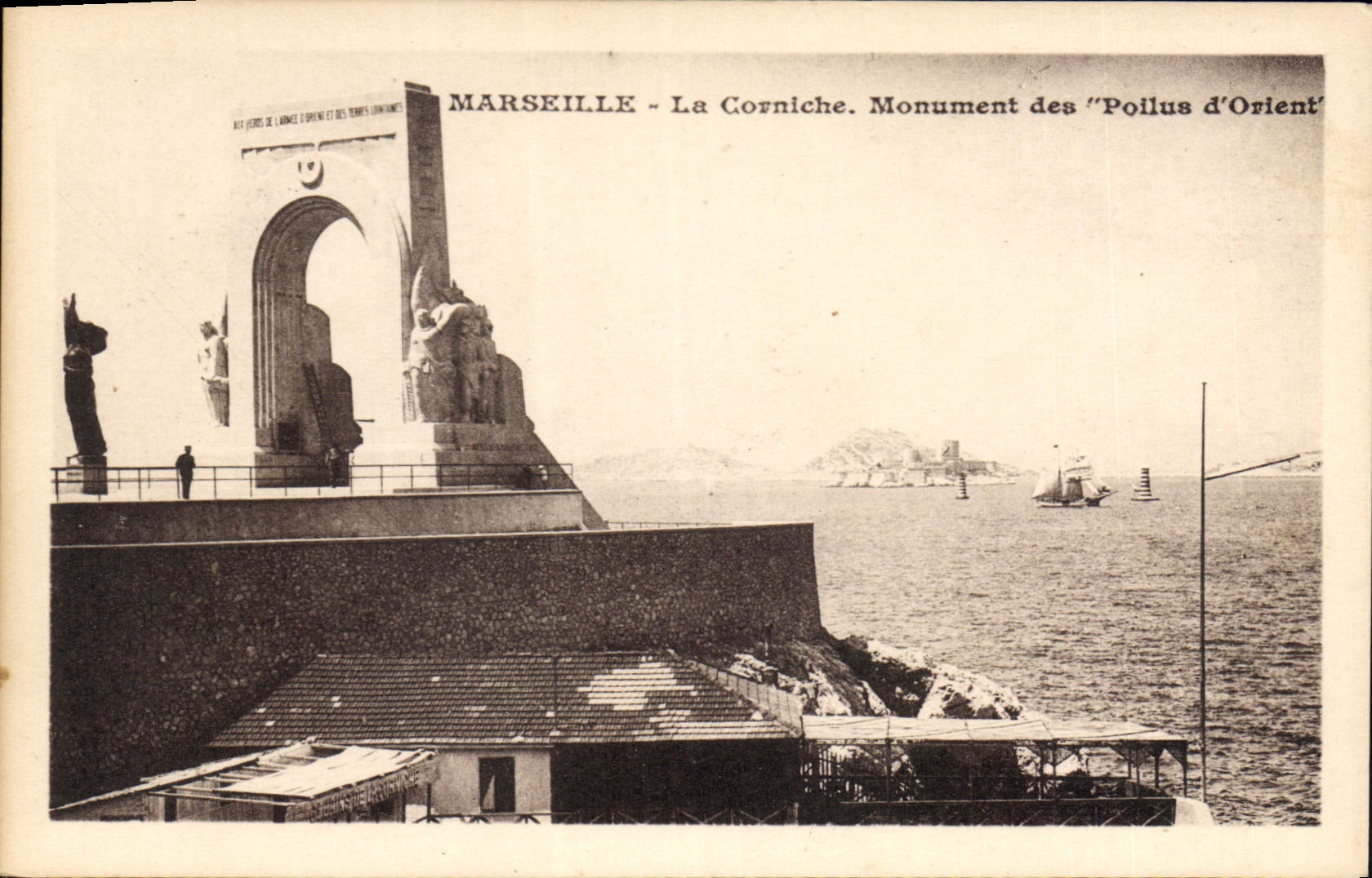 CPA Marseille La Corniche Monument des Poilus d'Orient 