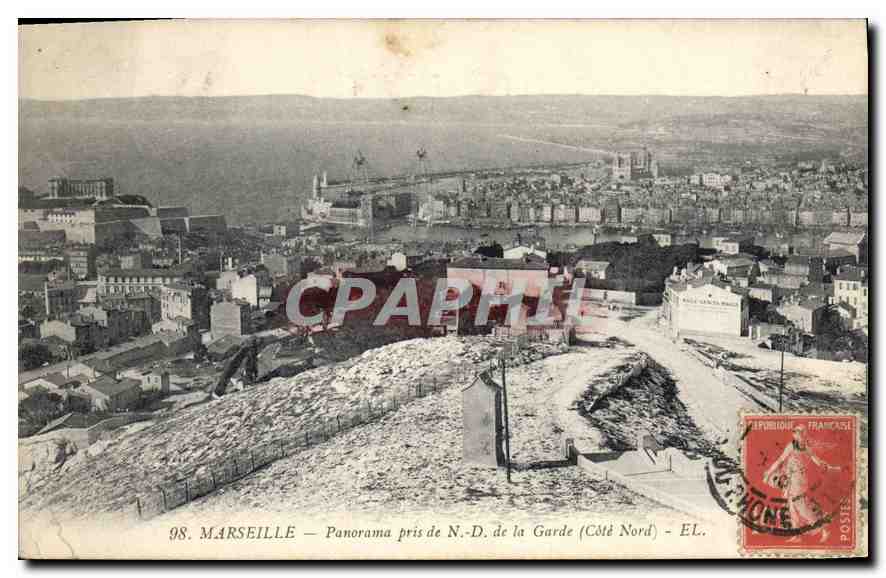 CPA Marseille Panorama pris de Notre Dame de la Garde Cote Nord 