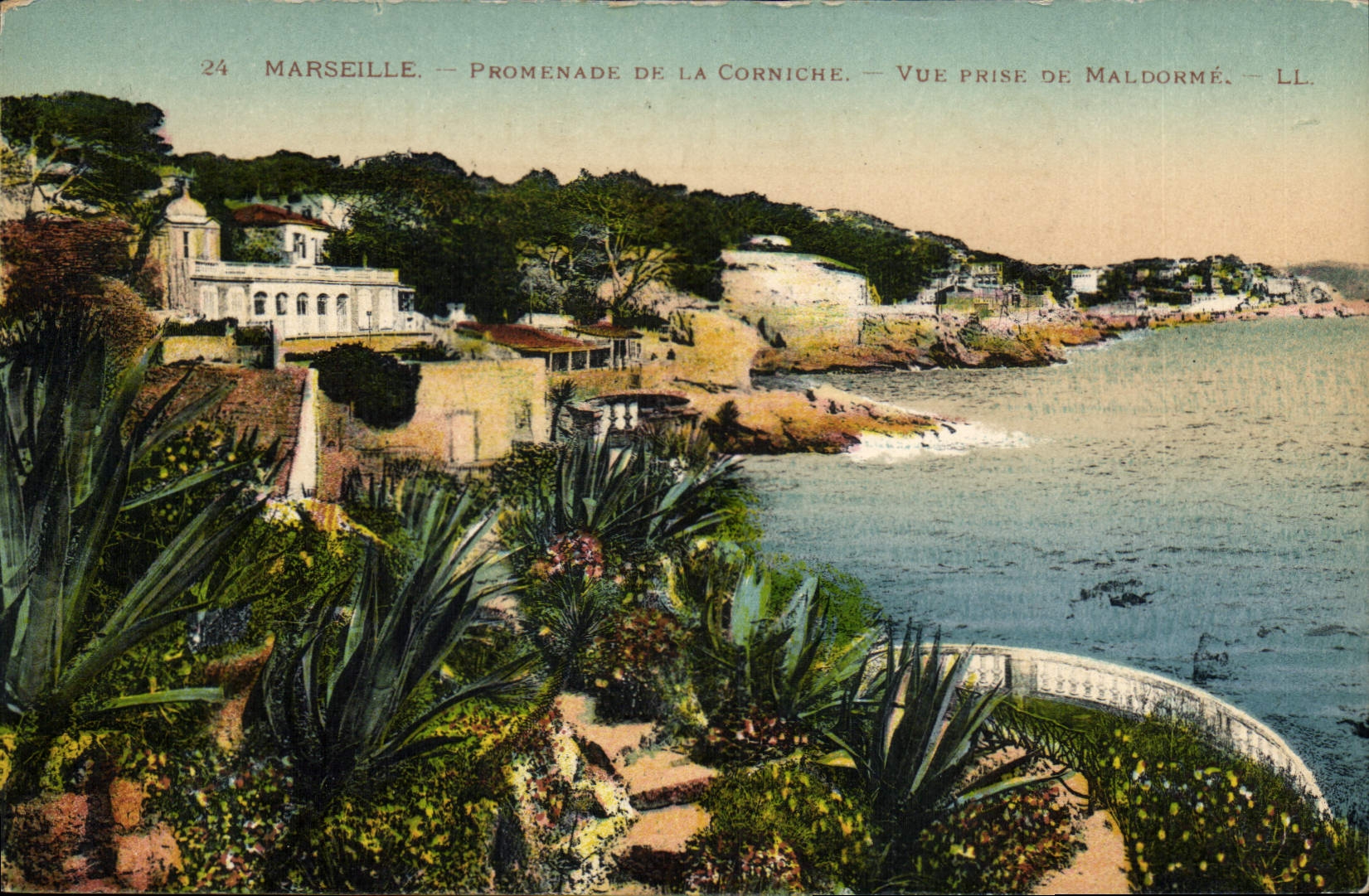 CPA Marseille Promenade de la Corniche Vue prise de Maldorme 