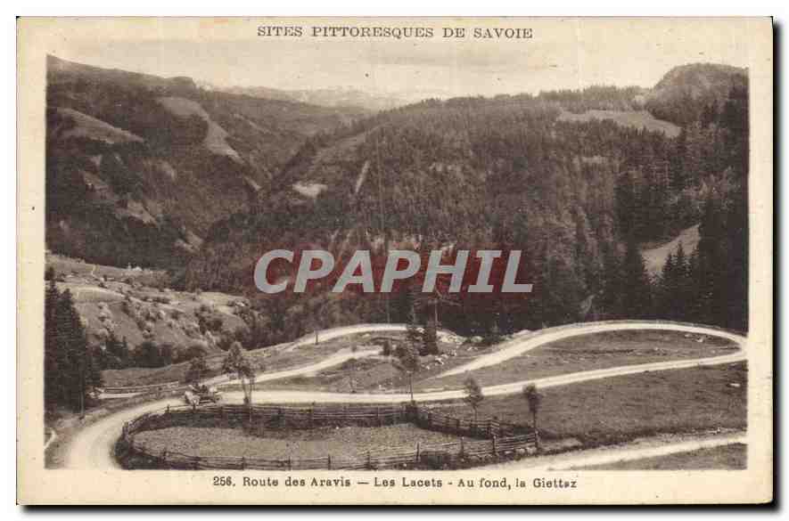 Route des Aravis — Die Kurven — Im Hintergrund, die Giettez — Pittoreske Orte der Savoie, n°258
