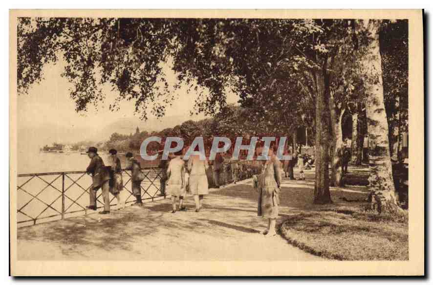 Évian-les-Bains — Promenade au bord du lac — Collection Evian-Cachat