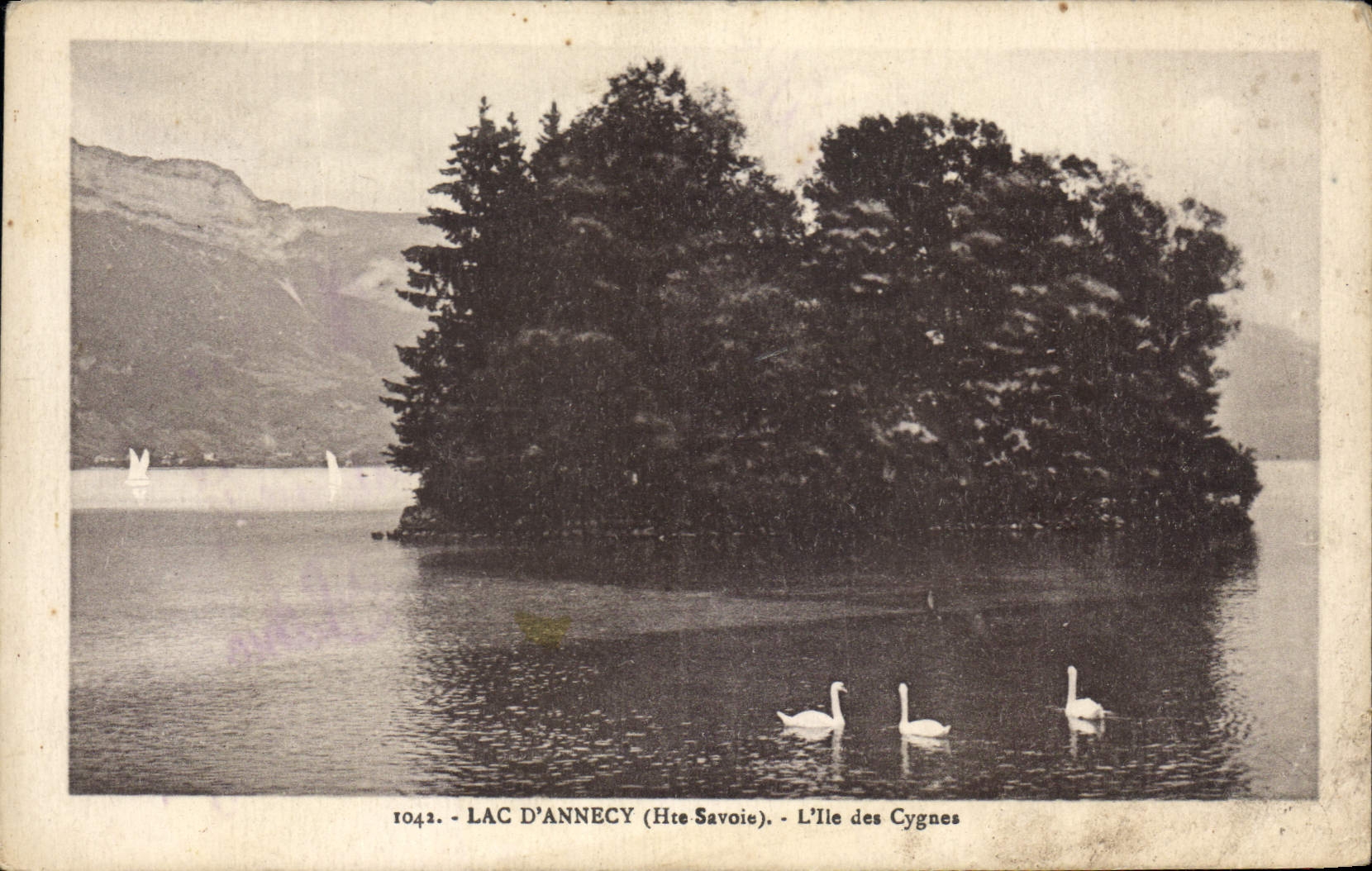 Lac d'Annecy (Haute-Savoie) — L'Île des Cygnes — édit. L. Fauraz