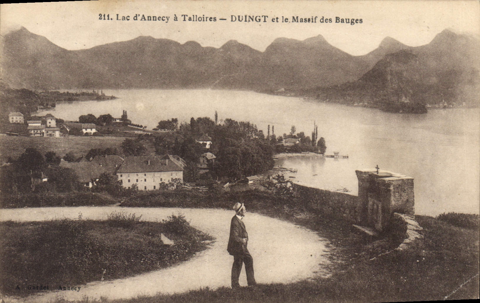Lac d'Annecy à Talloires — DUINGT et le Massif des Bauges — A. Gattet, Annecy