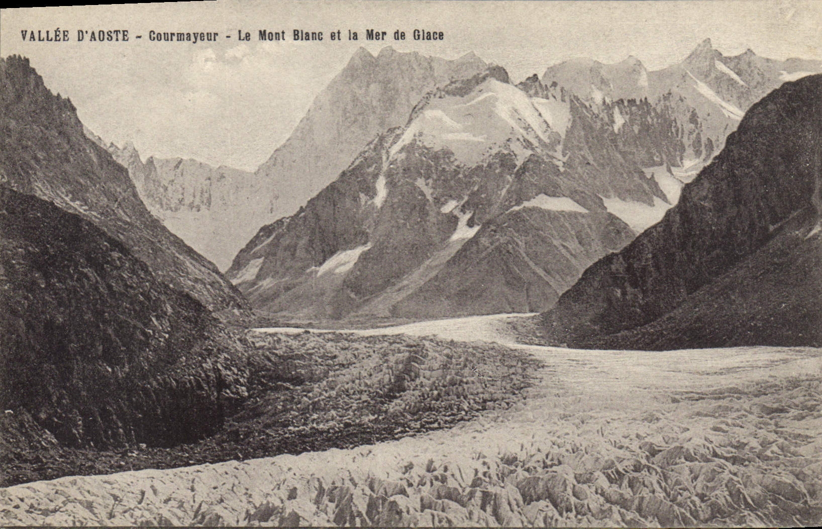 Vallée d'Aoste - Courmayeur - Le Mont Blanc et la Mer de Glace