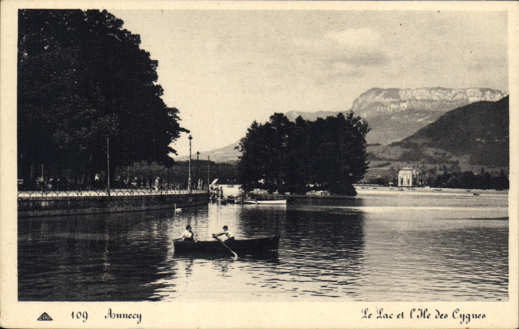 Annecey — Le Lac et l'Île des Cygnes — CPA des Antes, Strasbourg-Schiltzheim, n°109