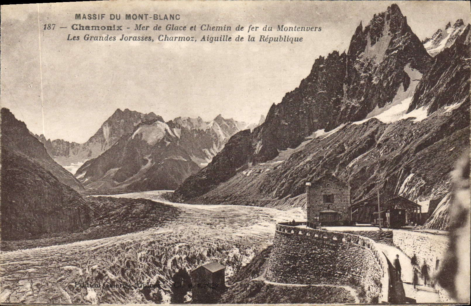 Massif du Mont-Blanc — Les Grandes Jorasses, Charmoz, Aiguille de la République — éditeur Unis-France, n° 187