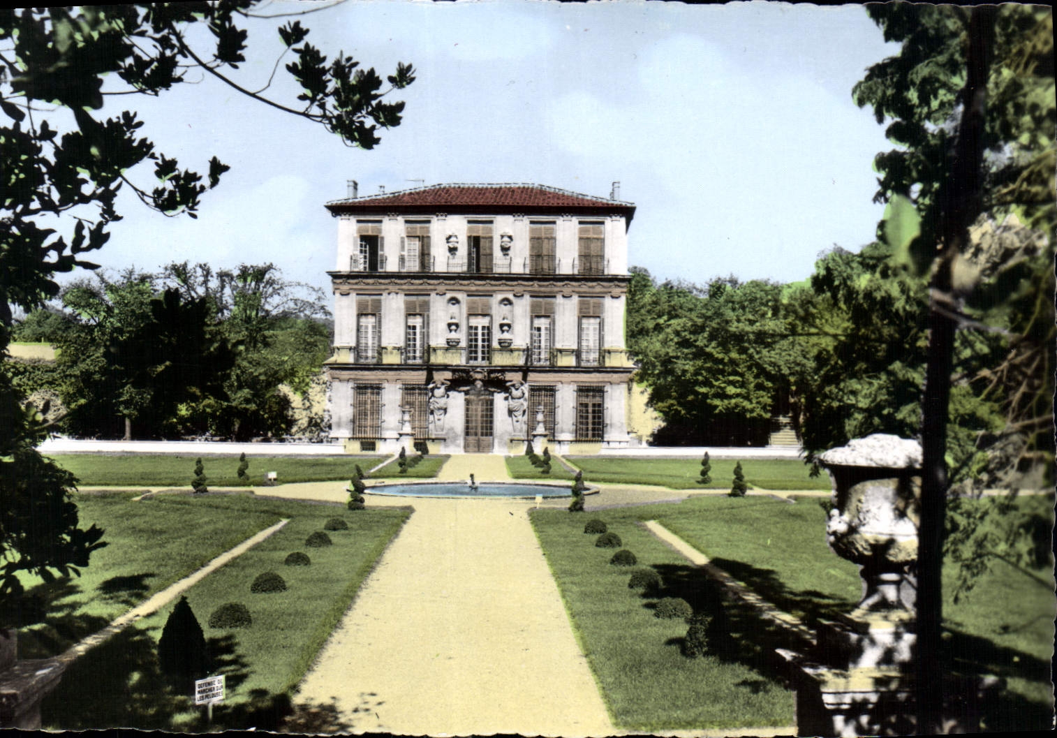 Villa du Roy René — Aix-en-Provence — Société Éditions de France