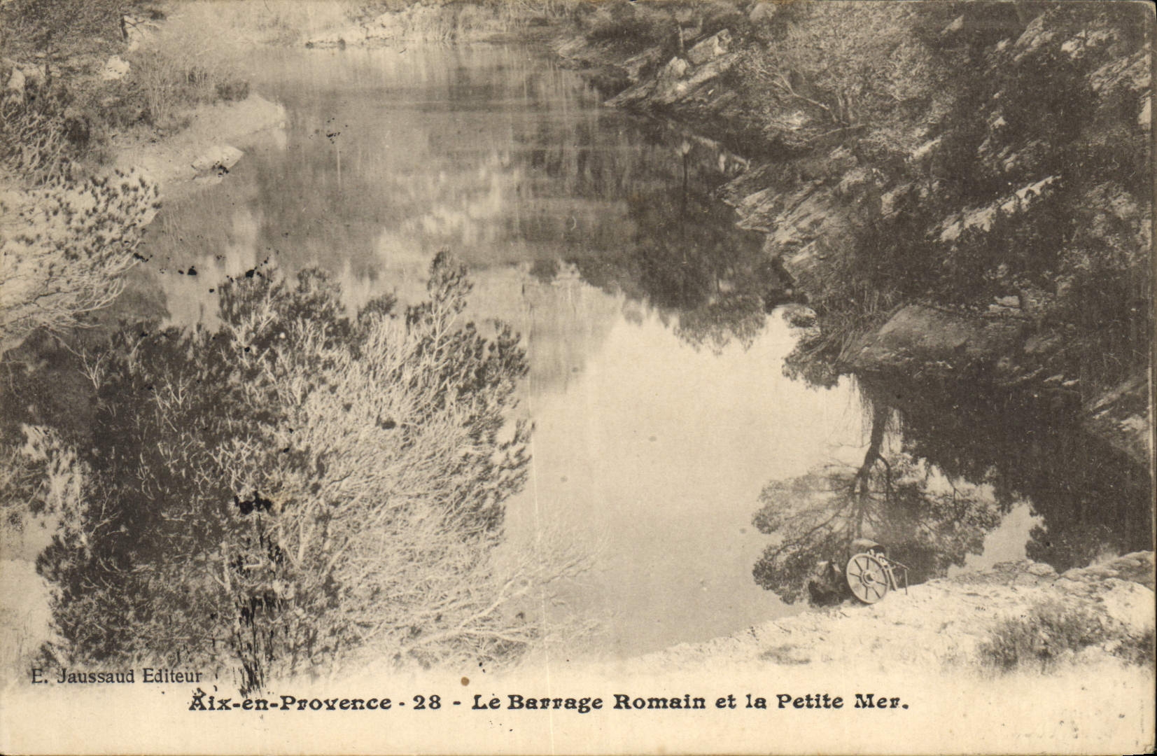 Aix-en-Provence - Le Barrage Romain et la Petite Mer — E. Jaussaud Editeur - 28