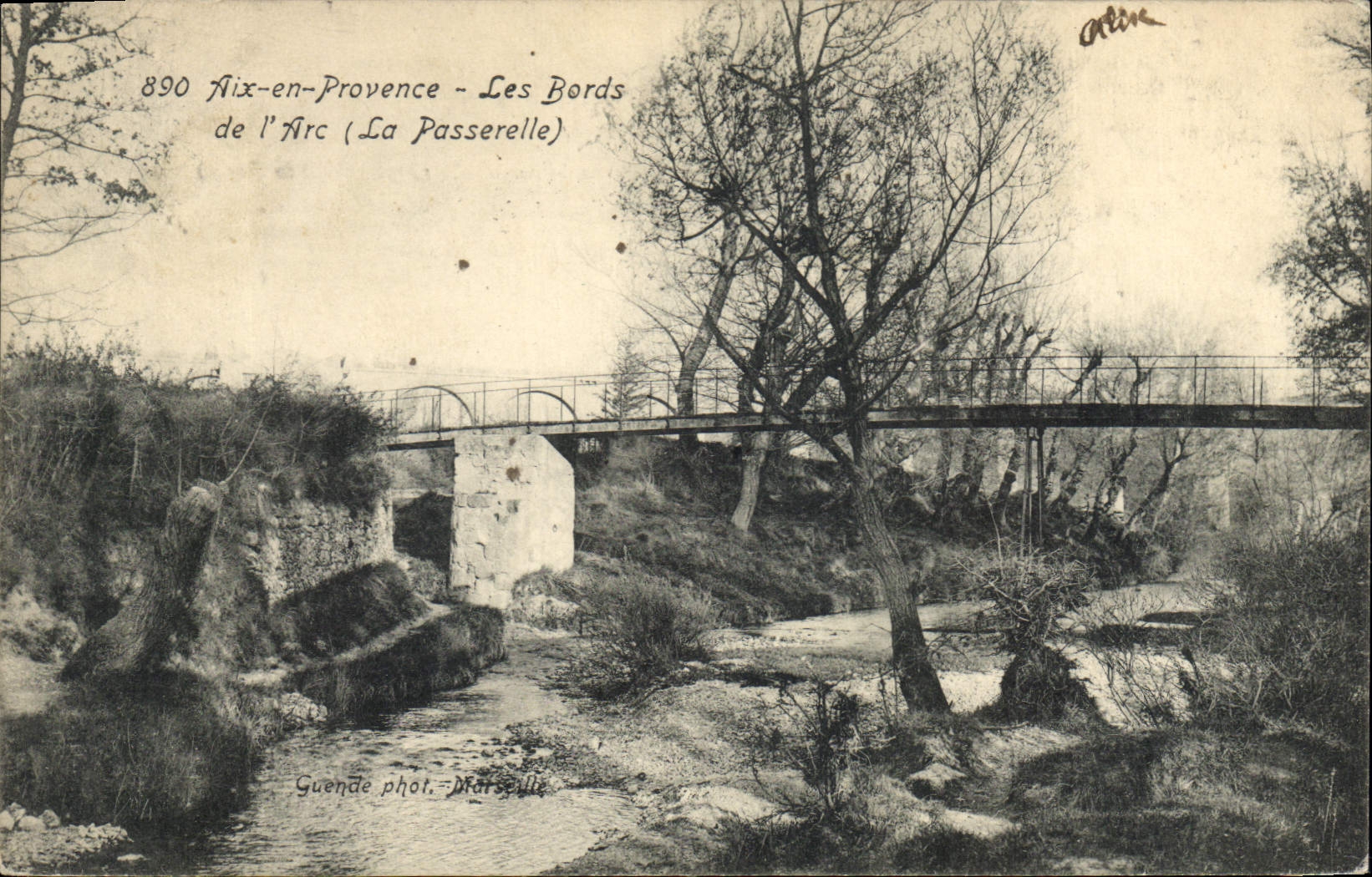 Aix-en-Provence - Les Bords de l'Arc (La Passerelle) — Guende phot. - Marseille