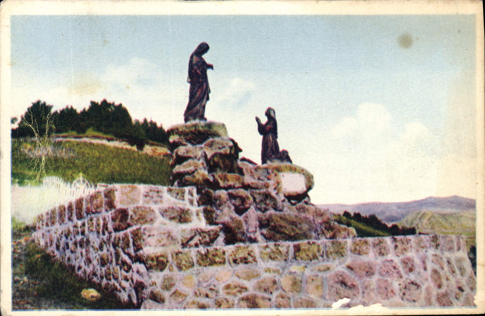 CPA Notre Dame du Laus Htes Alpes Monument de Piedreau 