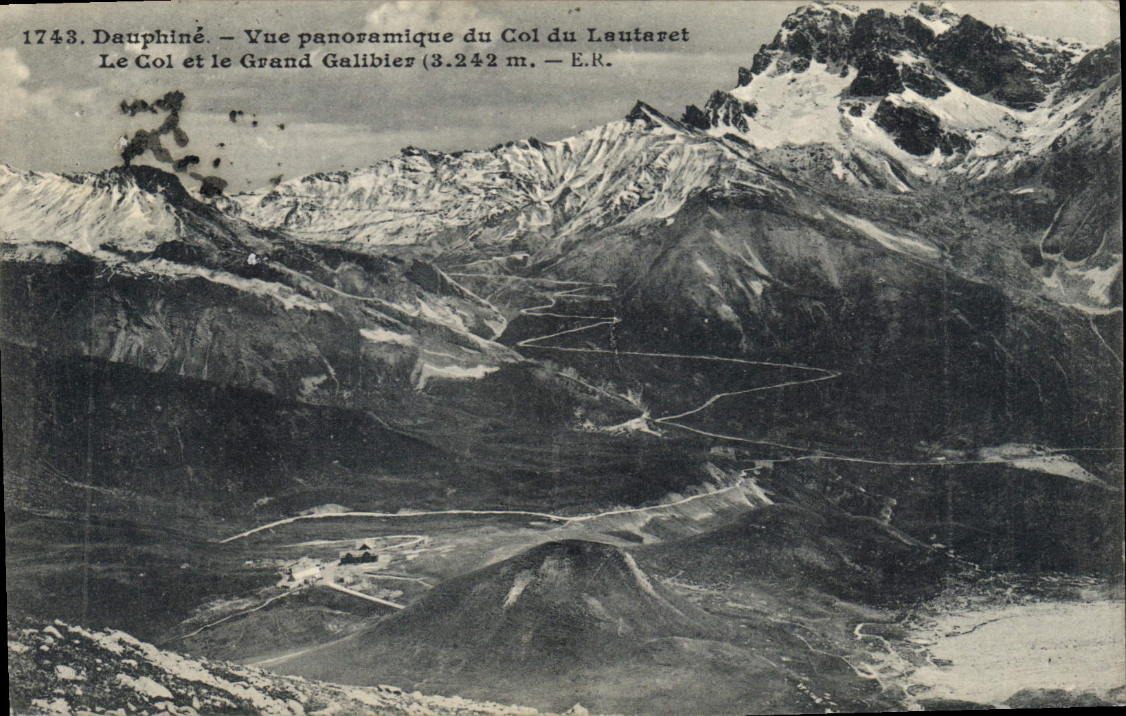 Dauphiné — Vue panoramique du Col du Lautaret et du Grand Galibier (3.242 m) — E.K. — n° 1743