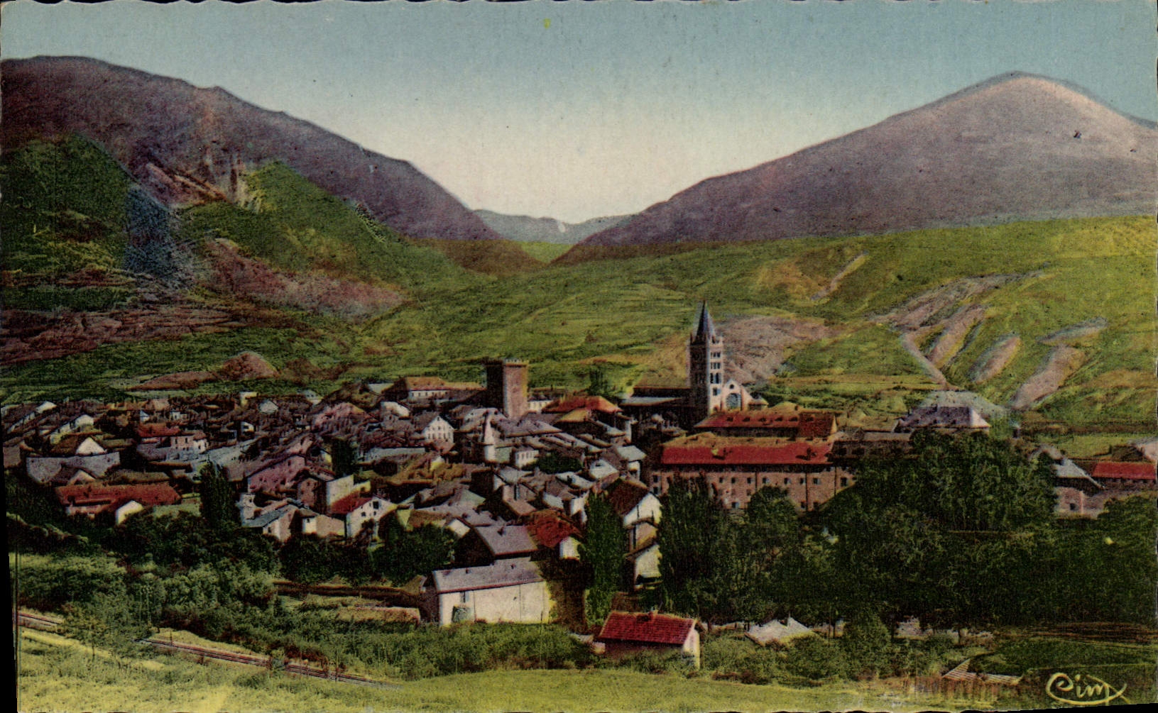 Embrun (Htes-Alpes) — Vue Générale — Col du Parpailon — Les Alpes Touristiques