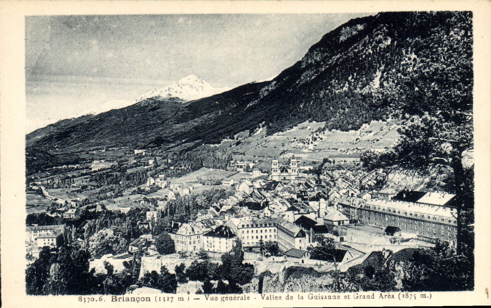 Briançon (1327 m) — Vue générale — Vallées de la Guisanne et Grand Aréa (2875 m.) — La Hurlier, La Planche (Léce)