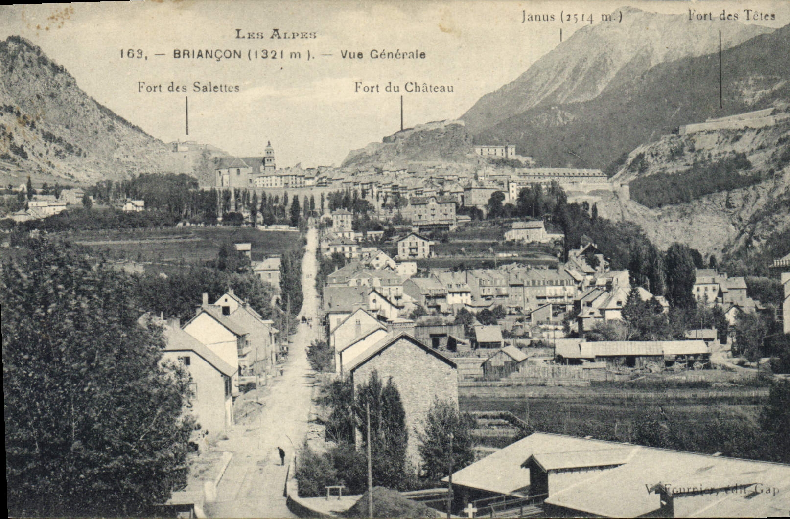 BRIANÇON — Vue Générale — V. Figournier, édit. Gap