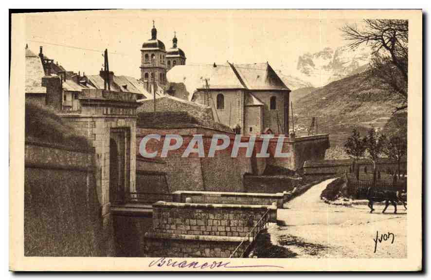Briançon — La Porte de Pignérol et l'Église — Les Éditions d'Art YVC, Paris