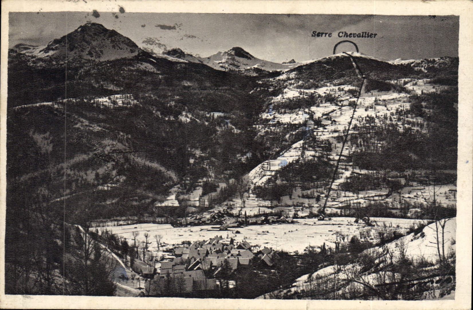 Serre Chevallier — vue hivernale avec village enneigé — éditeur : Ed. Thomas, Briançon