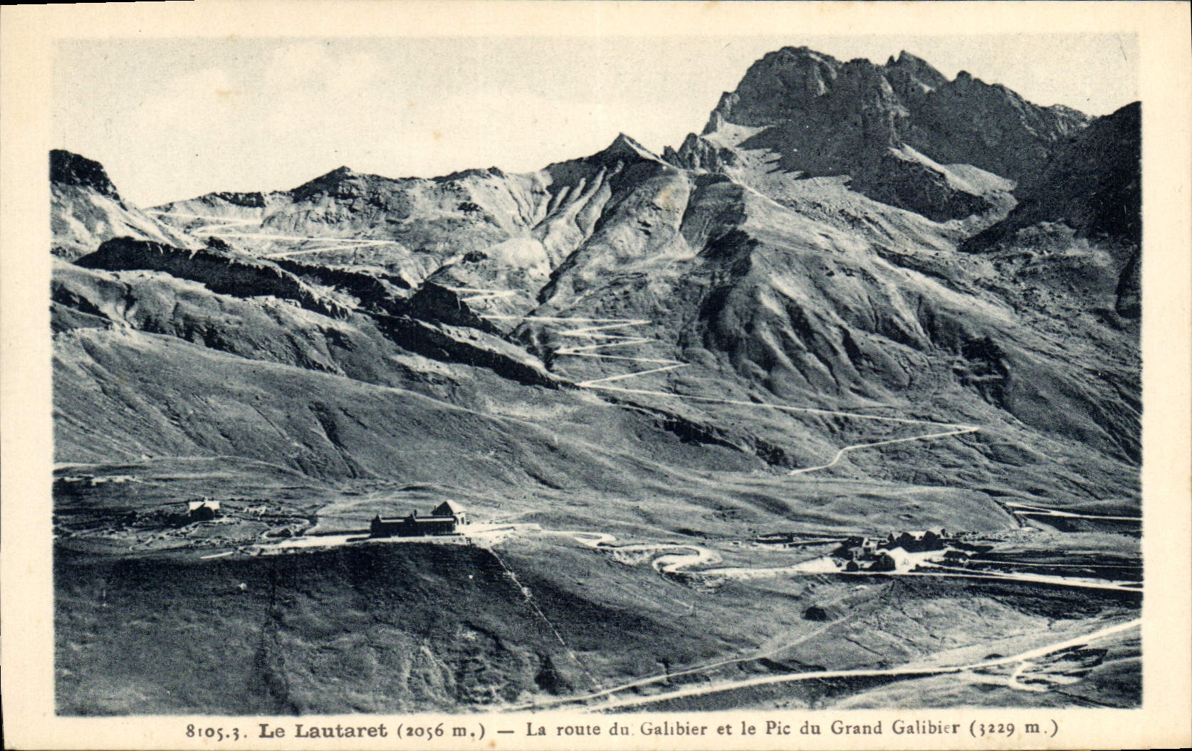 Le Lautaret (2056 m.) — La route du Galibier et le Pic du Grand Galibier (3229 m.) — A. Houtrier, La Tranche (Isère)