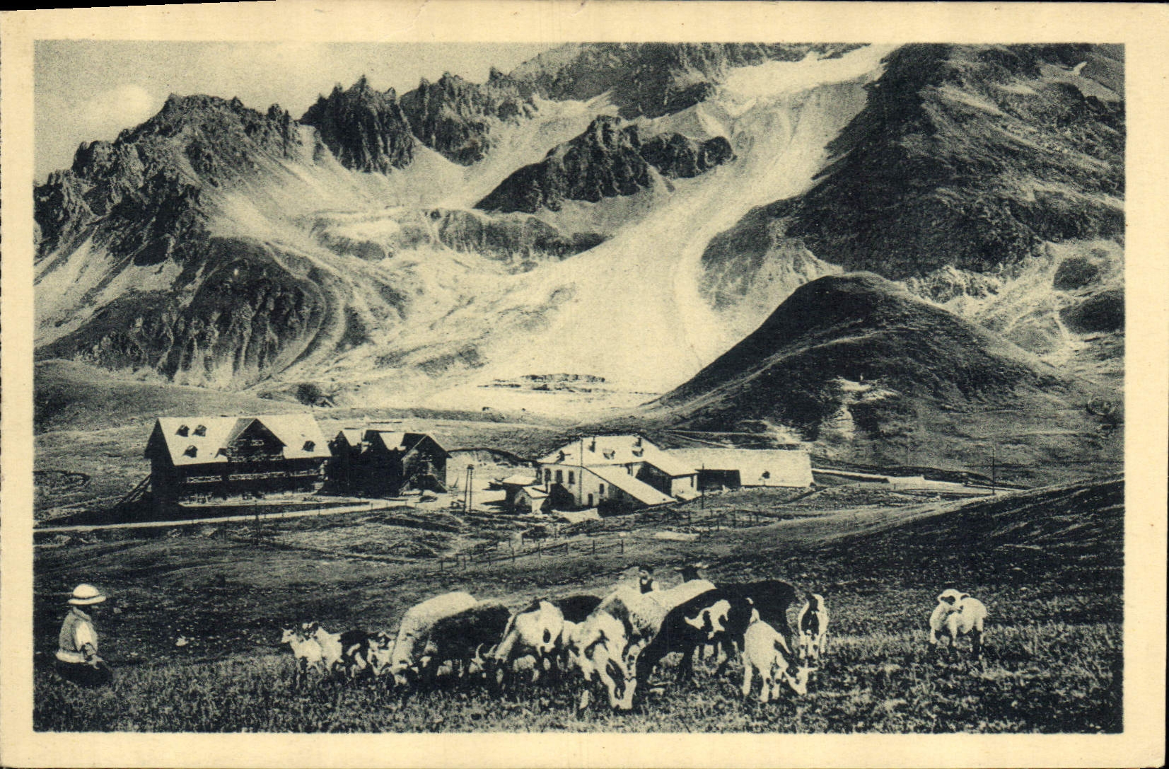 Le Lautaret — Les Hôtels et le Combeynot (3155 m) — A. Mollaret - Grenoble