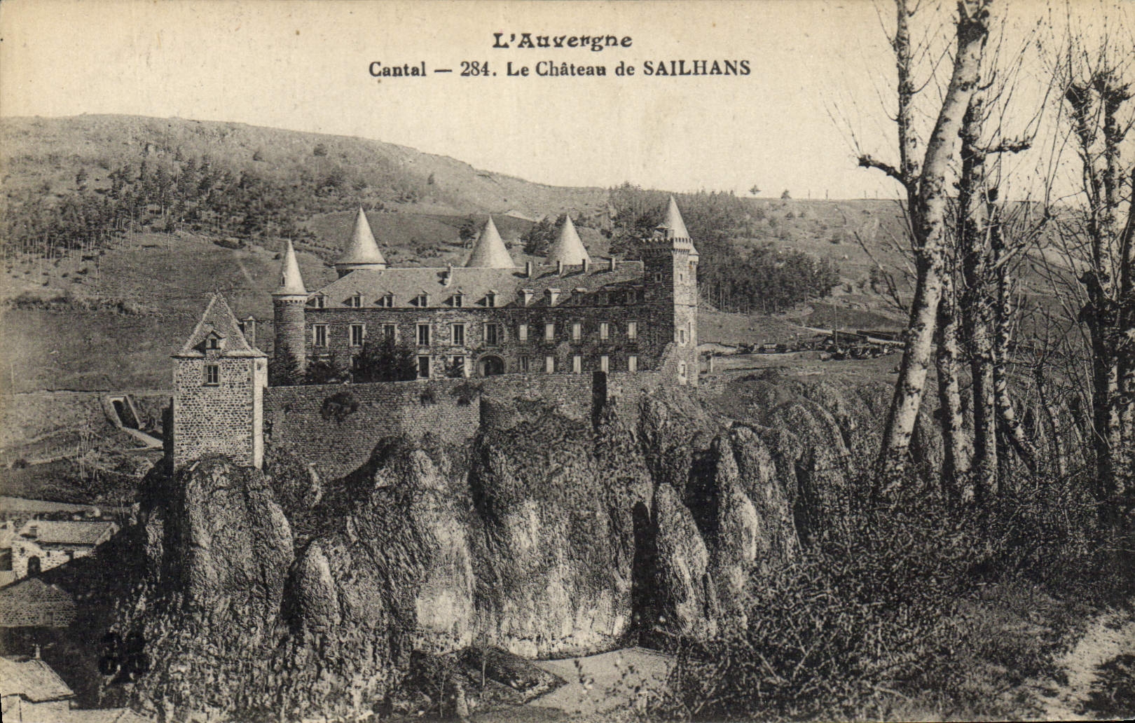 CPA L'Auvergne Cantal Le Chateau du Sailhans 
