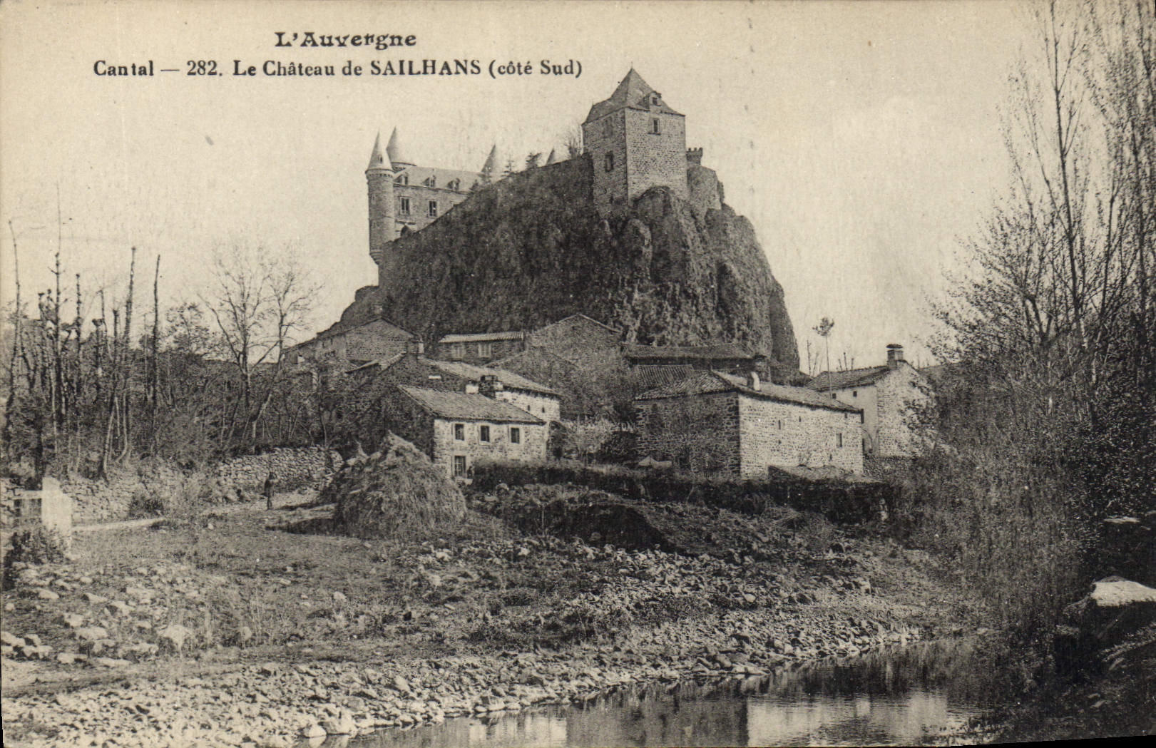 CPA L'Auvergne Cantal Le Chateau du Sailhans cote Sud 