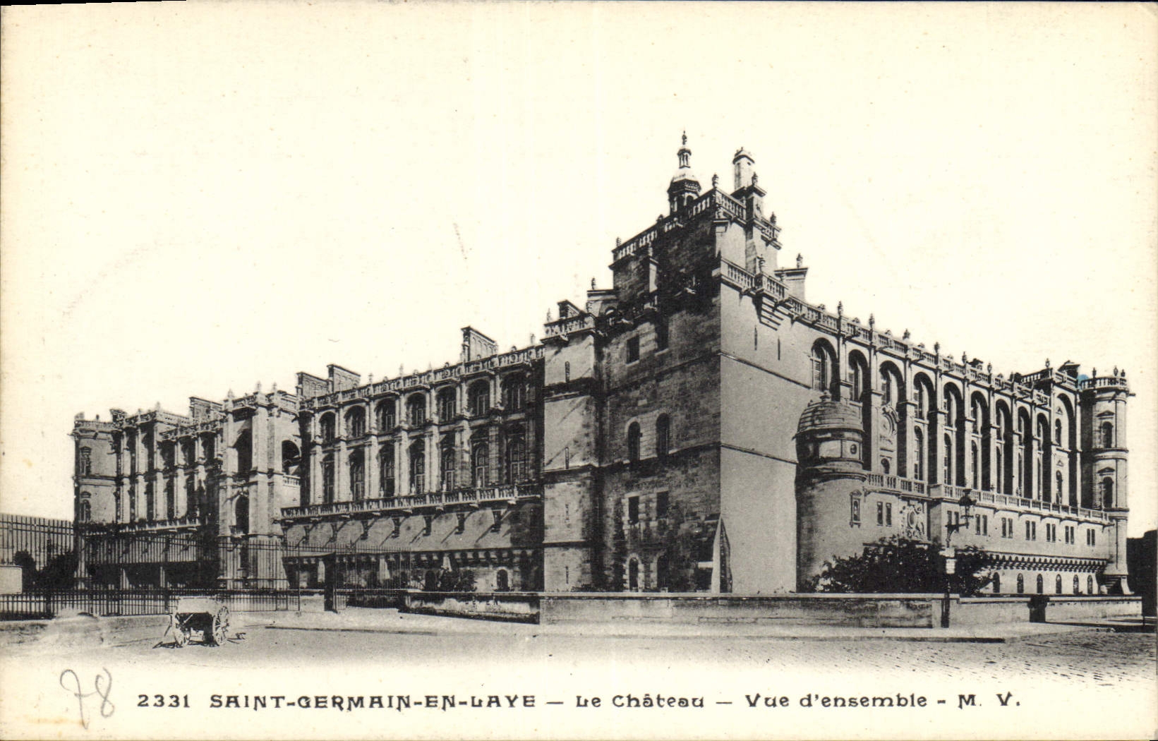 Saint-Germain-en-Laye — Le Château — Vue d'ensemble — M. V.