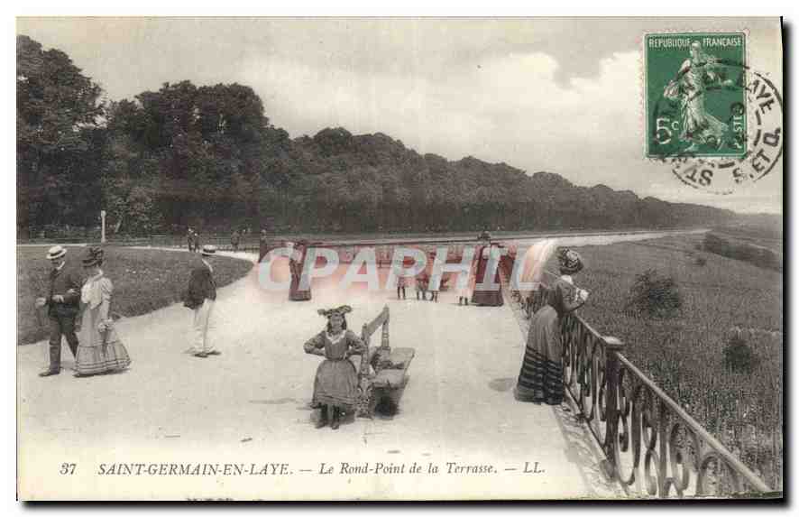 CPA Saint Germain en Laye le Rond Point de la Terrasse 
