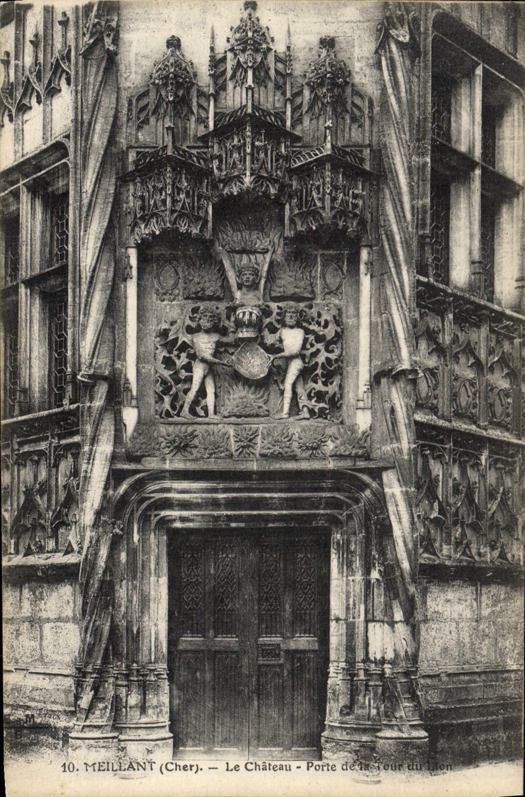 Meillant (Cher) — Le Château - Porte de la Tour du Lion