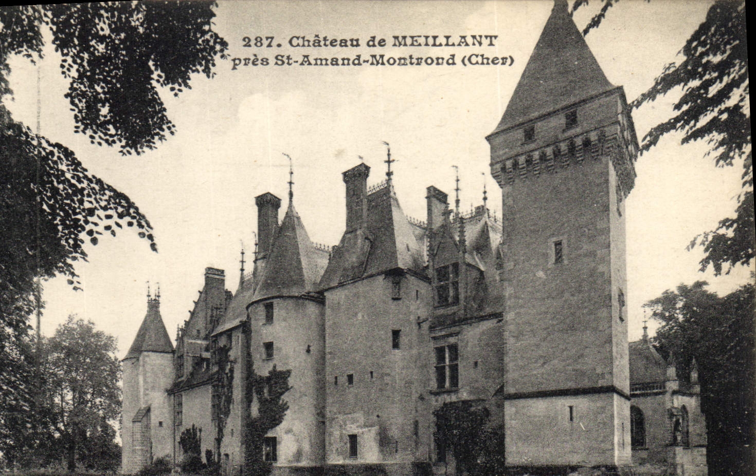 CPA Chateau de Meillant Pres St Amand Montrond Cher 