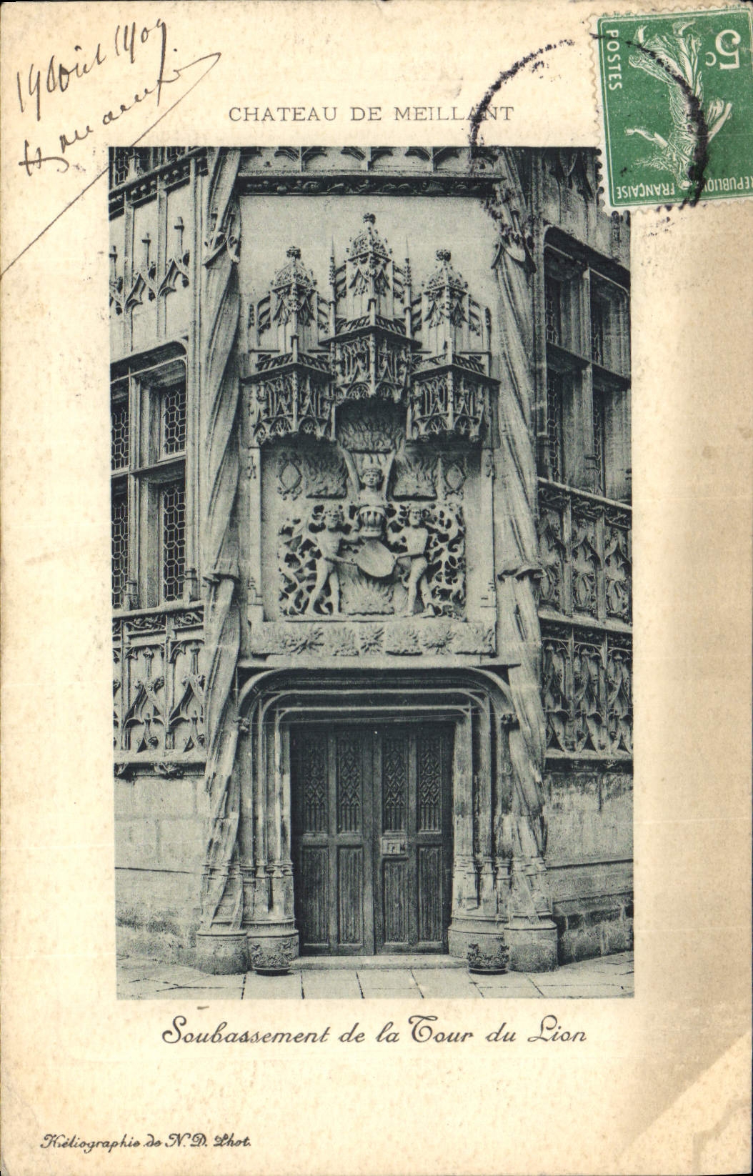 Château de Meillant — Soubassement de la Tour du Lion — Kiélographie de N.D. Phot.