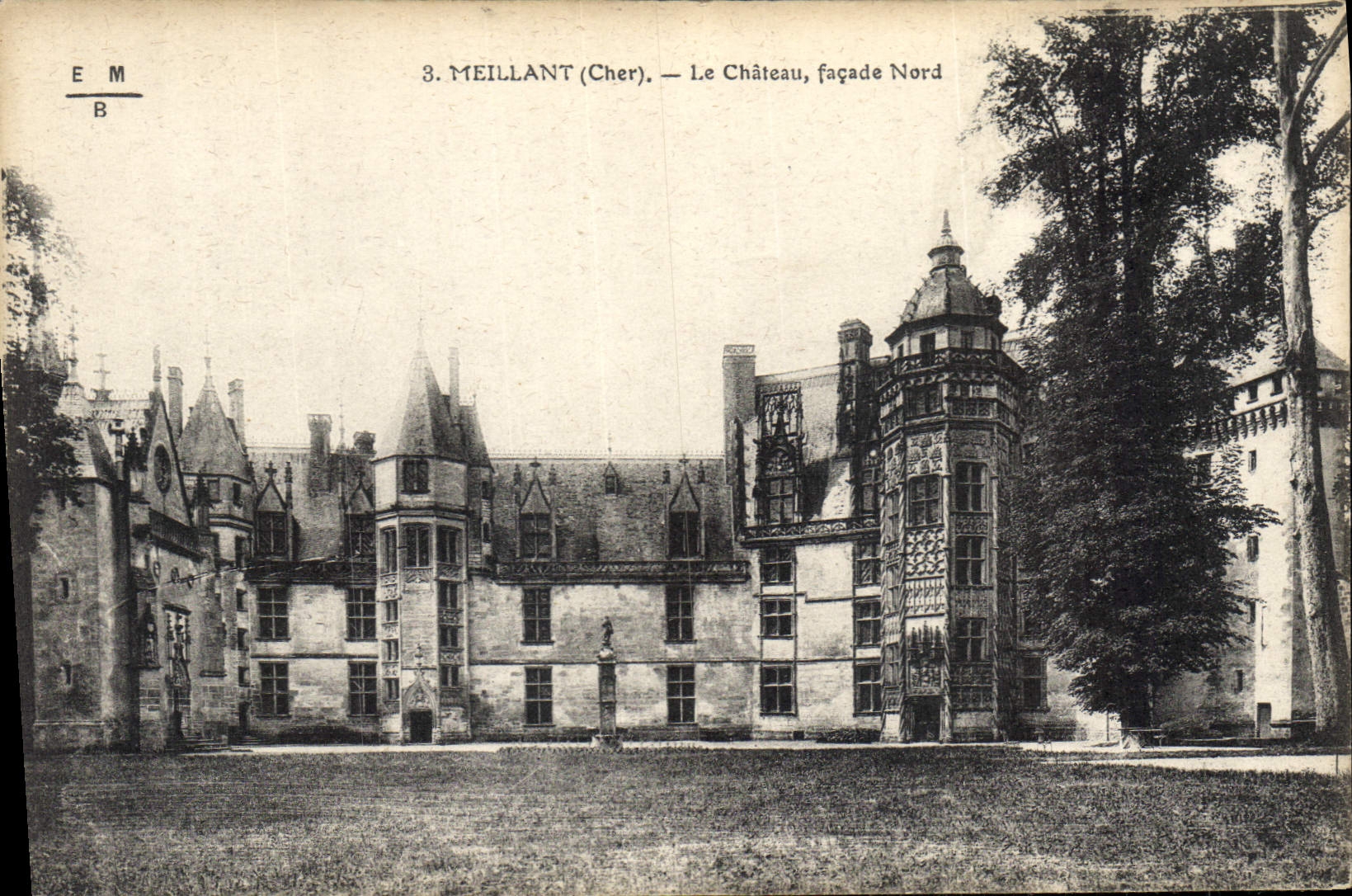 CPA Meillant Cher le Chateau Facade Nord 