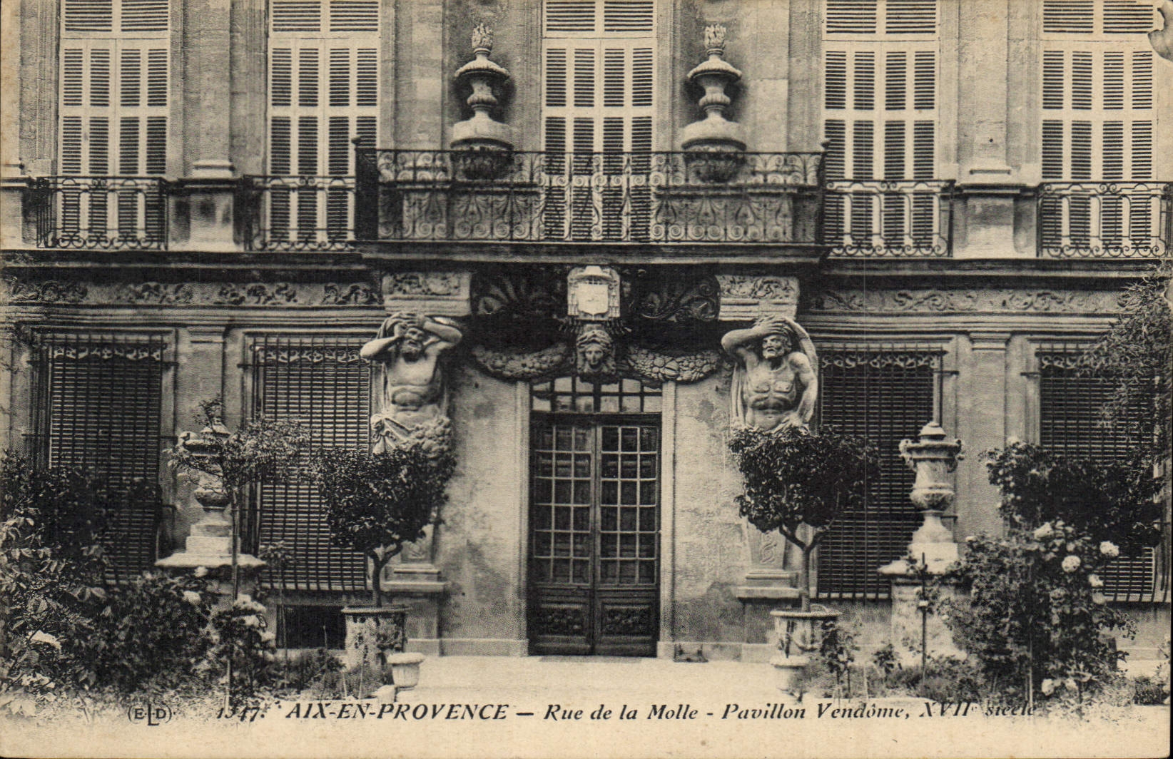 Aix-en-Provence — Rue de la Molle — Pavillon Vendôme, 17th century