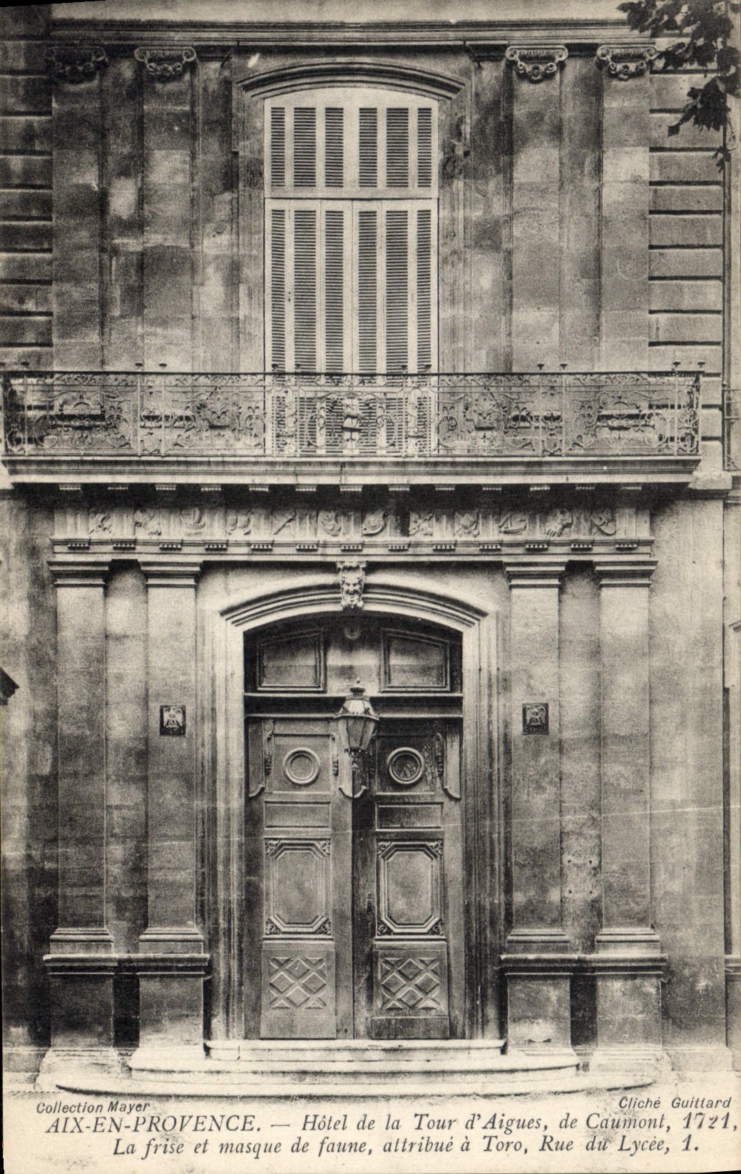 Aix-en-Provence — Hôtel de la Tour d'Aigues, frise et masque de faune, attribué à Toro, Rue du Lycée, 1721 — Cliché Guittard