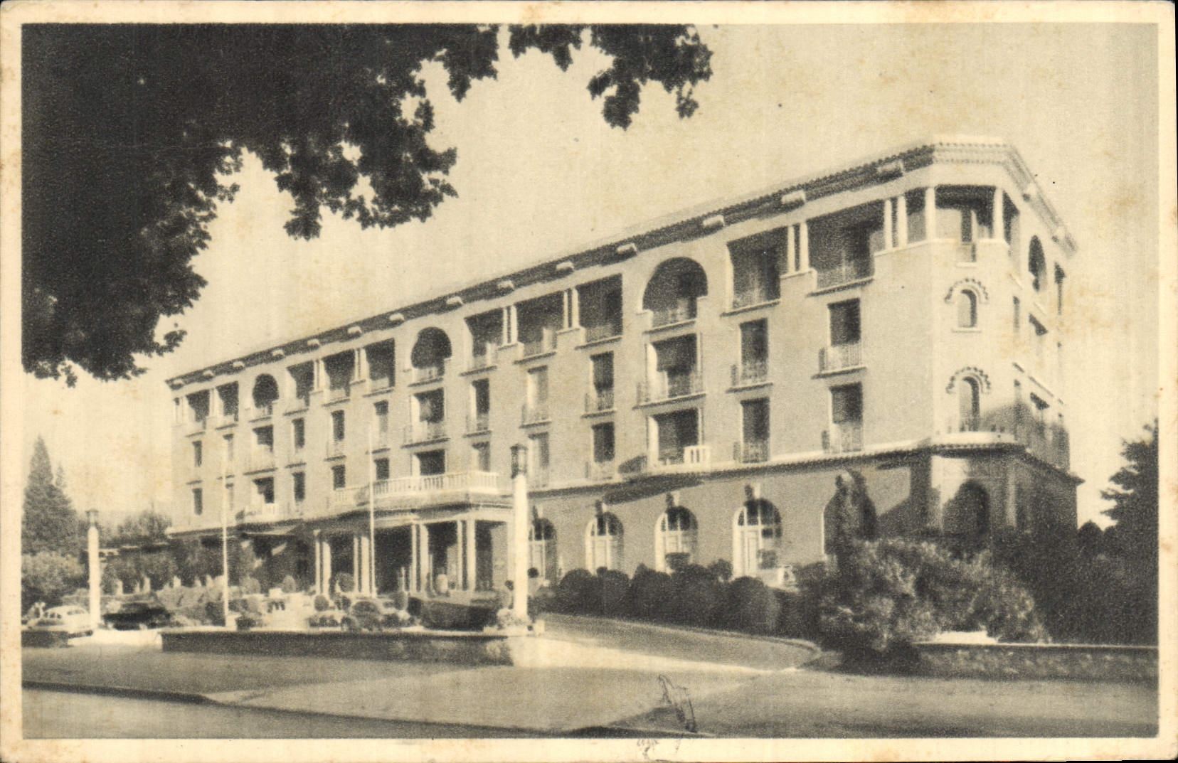 Hôtel du Roy René — Aix-en-Provence — R. Richart & Cie