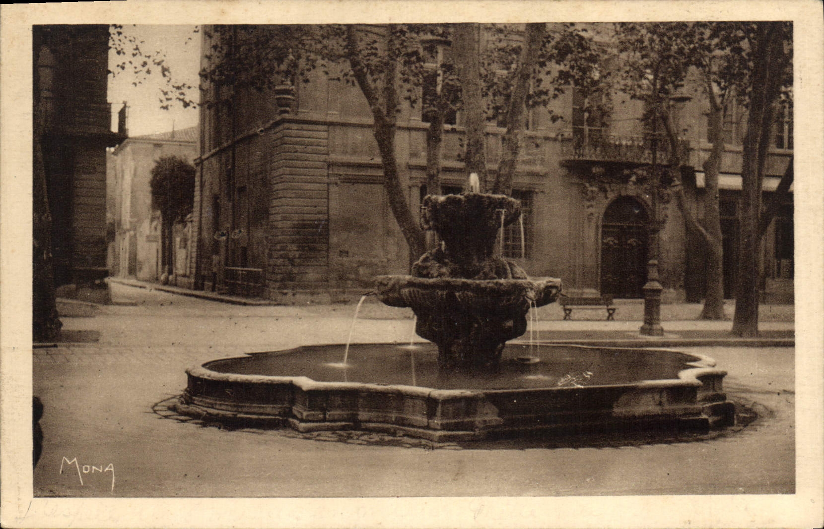 Fontaine des Neuf-Canons — Aix-en-Provence — published by Les Petits Tableaux de Provence
