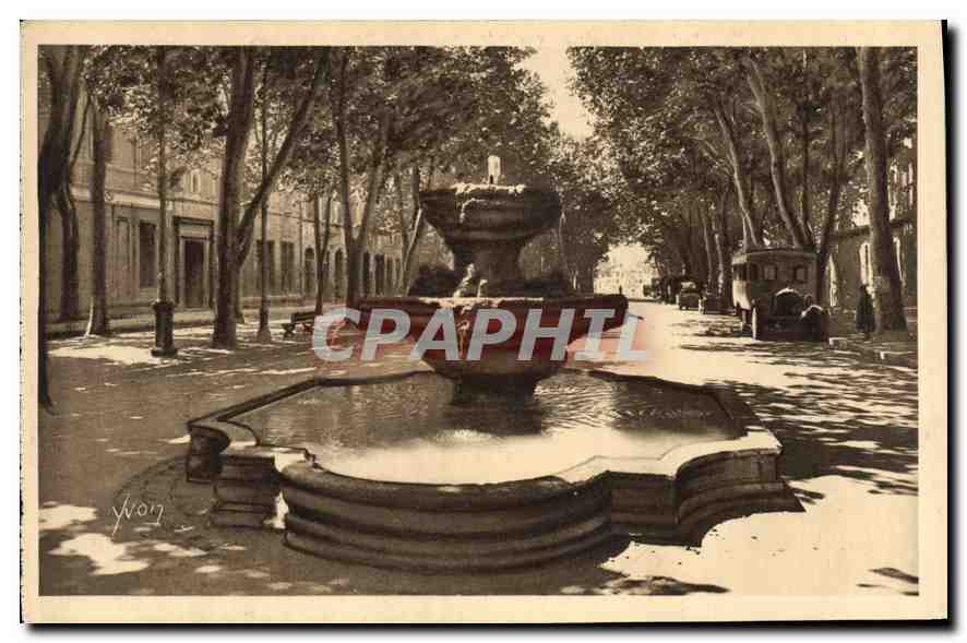 Aix-en-Provence — Fontaine des 9 Canons — Le Cours Mirabeau — Yvon