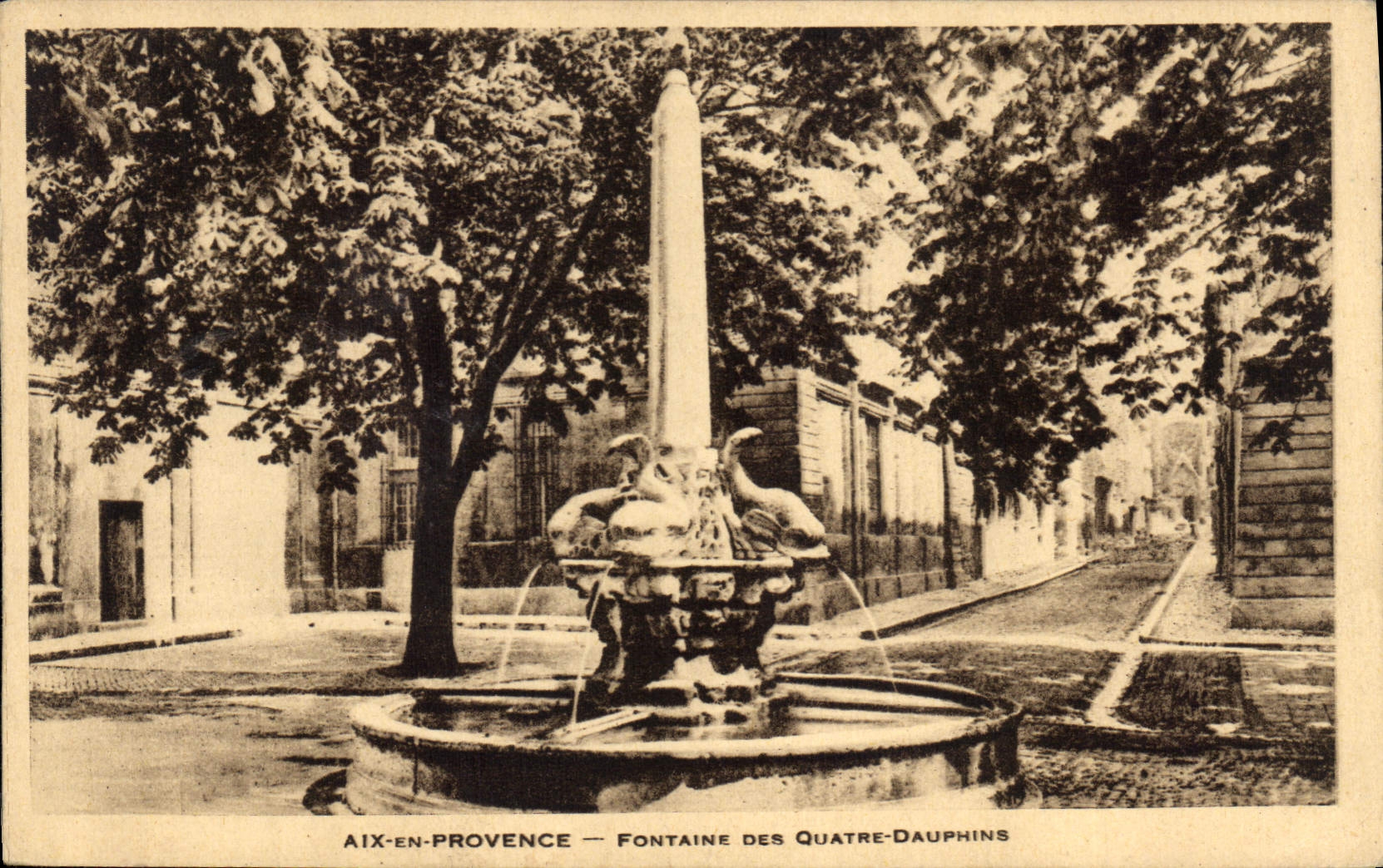 Aix-en-Provence — Fontaine des Quatre-Dauphins