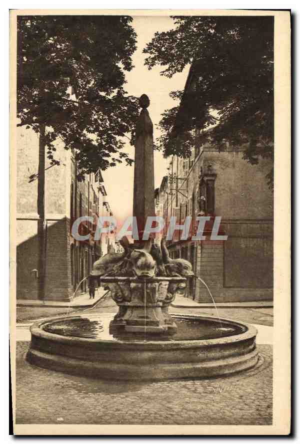 Aix-en-Provence — Fontaine des Quatre Dauphins — Les Éditions d'Art YVON