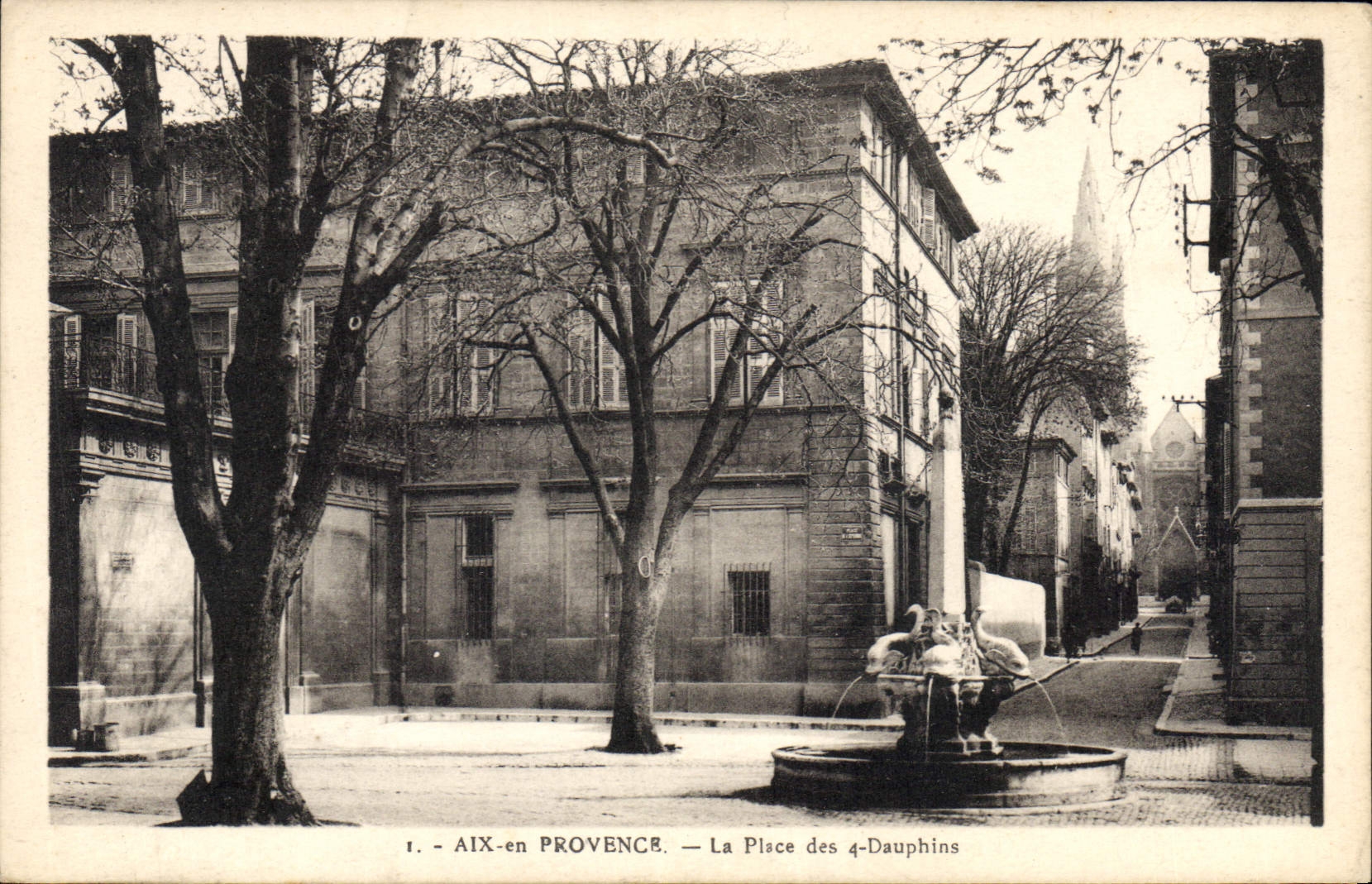 AIX-en-PROVENCE — La Place des 4-Dauphins — Édition Goudard